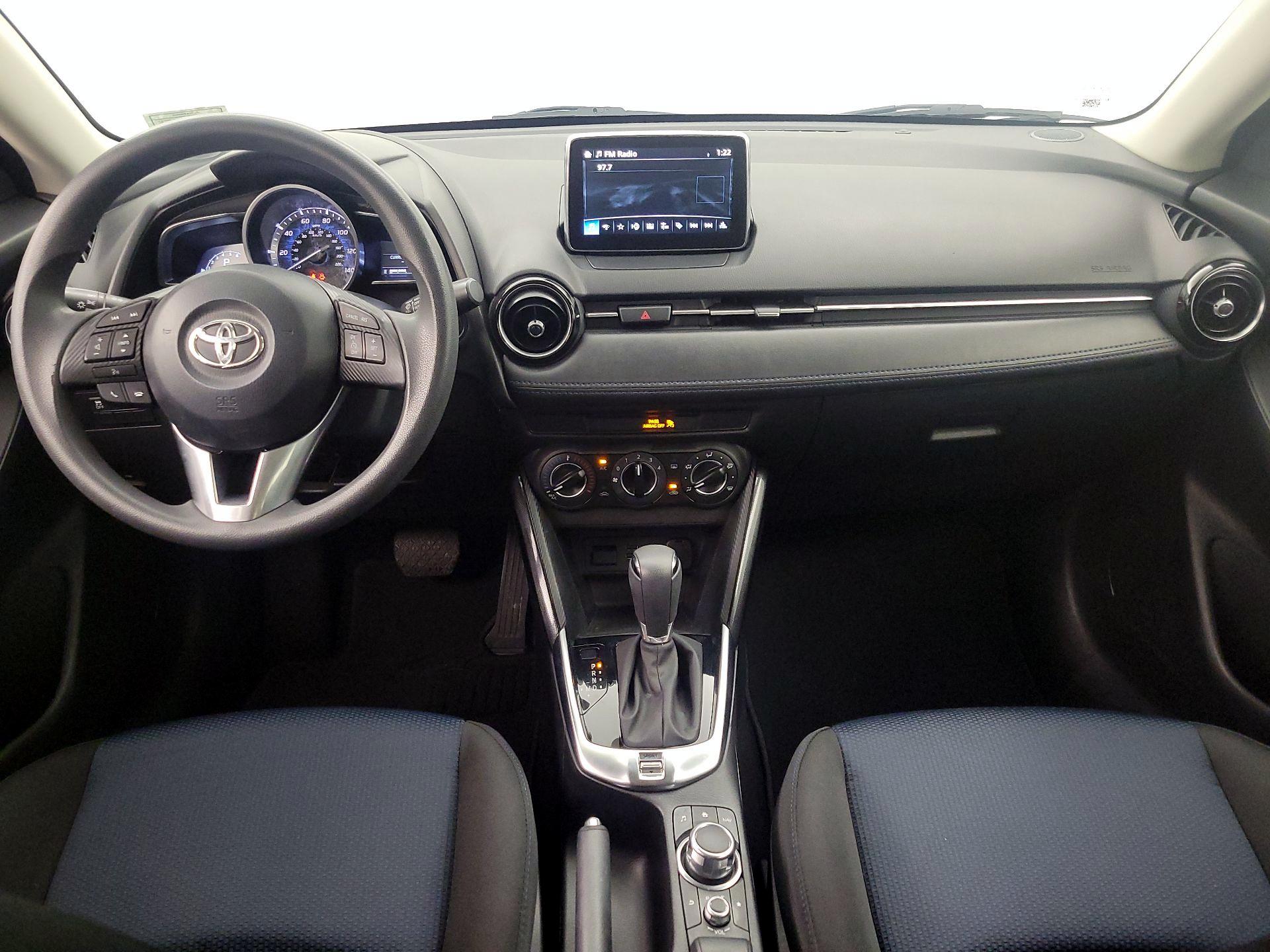 Thumbnail: 2018 Toyota Yaris iA - 9