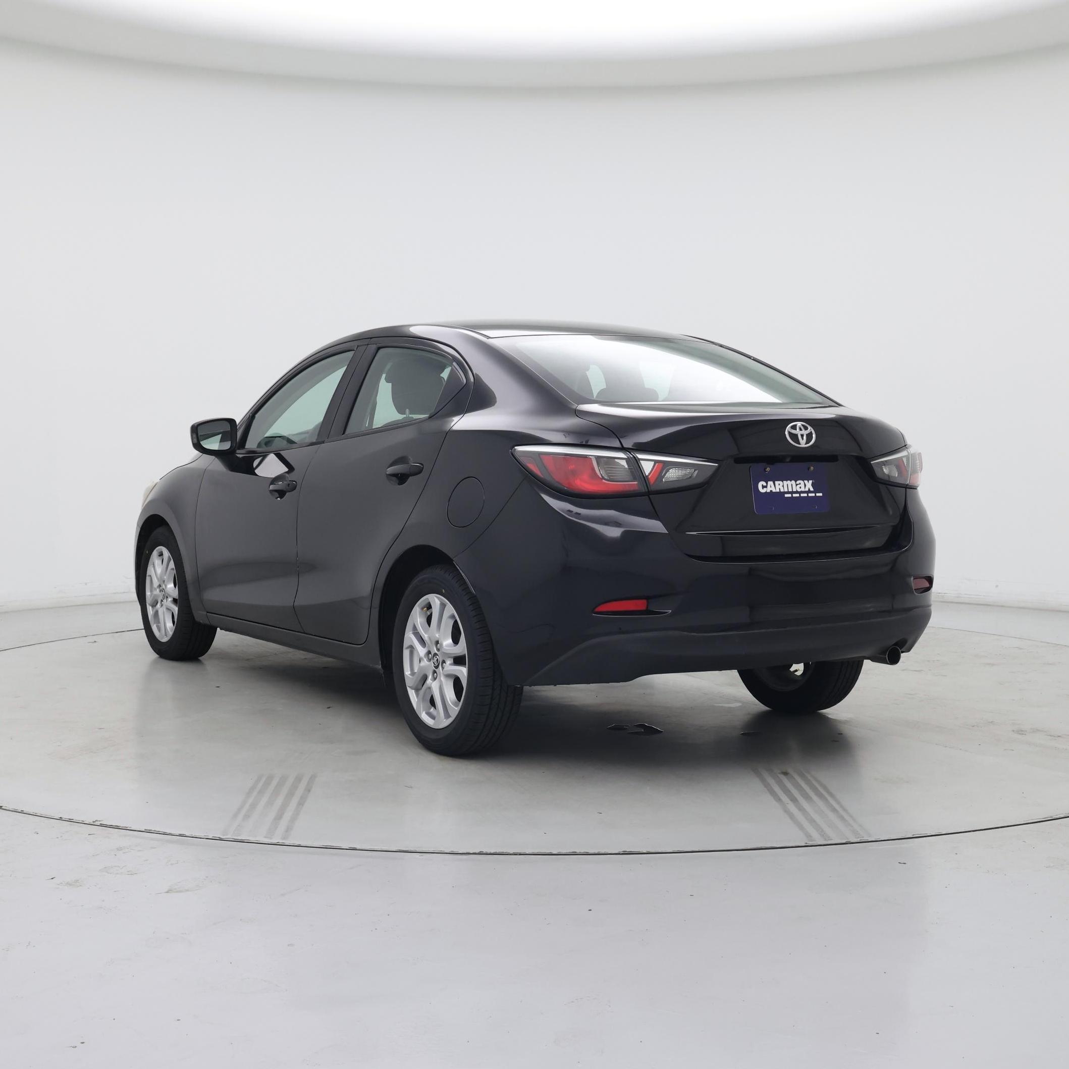 Thumbnail: 2018 Toyota Yaris iA - 2
