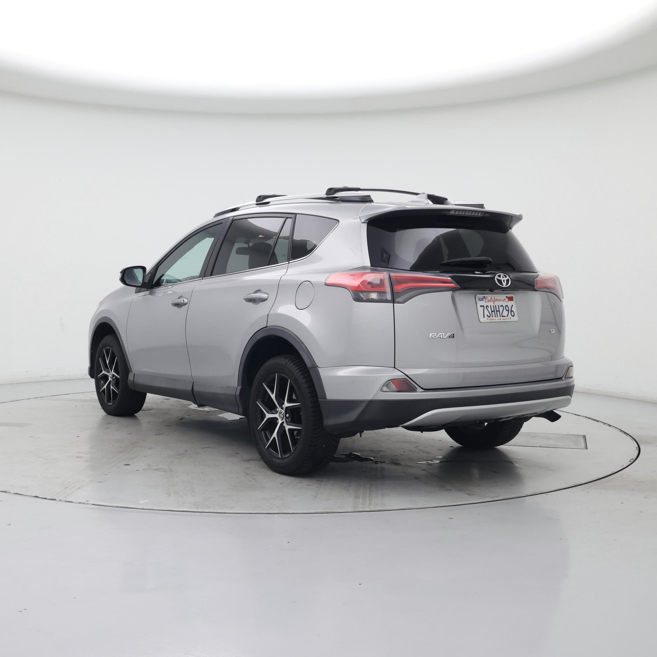 Thumbnail: 2016 Toyota RAV4 - 2