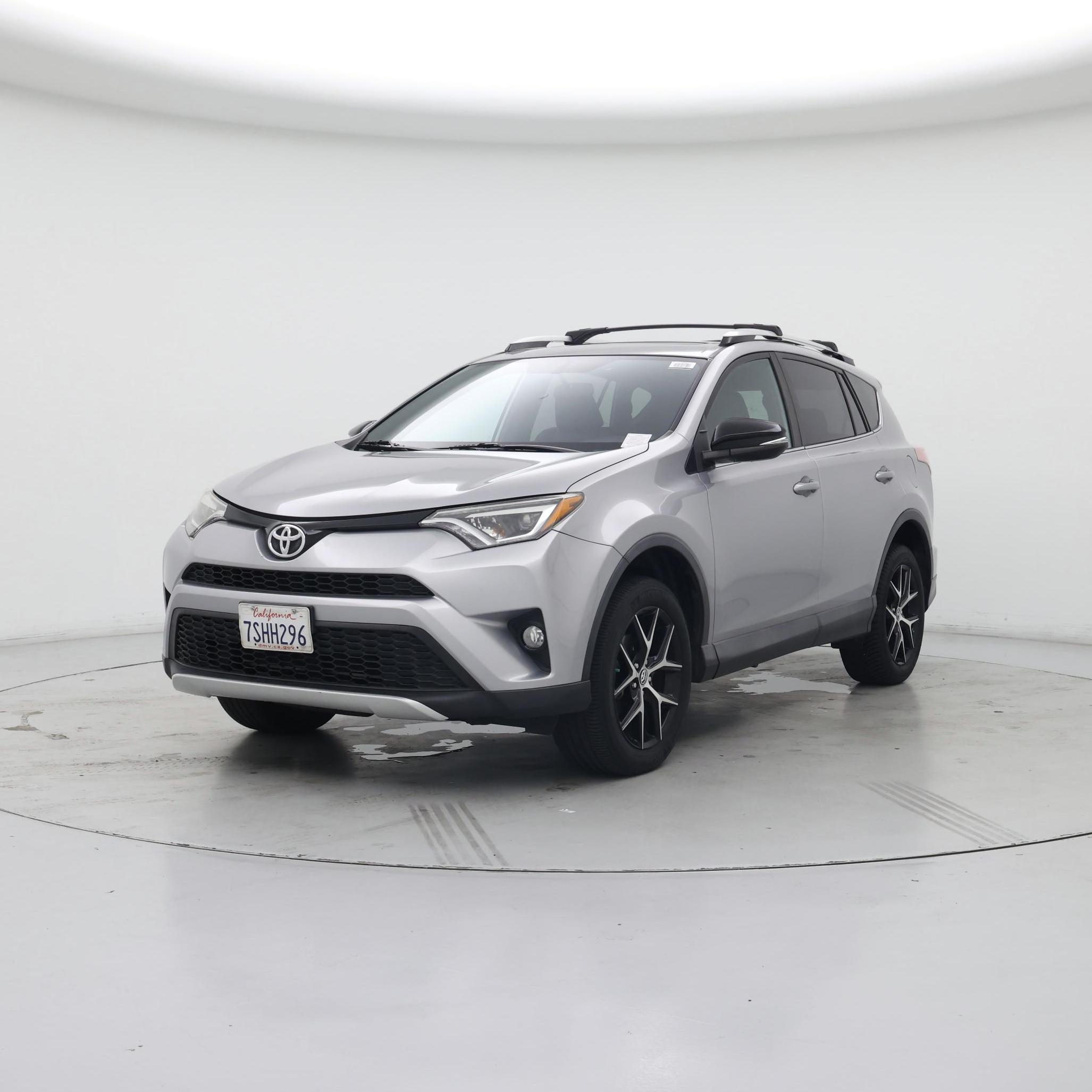 Thumbnail: 2016 Toyota RAV4 - 4