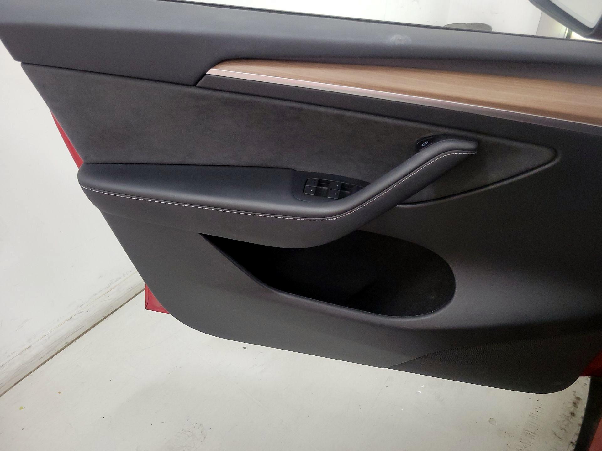 Thumbnail: 2023 Tesla Model Y - 12
