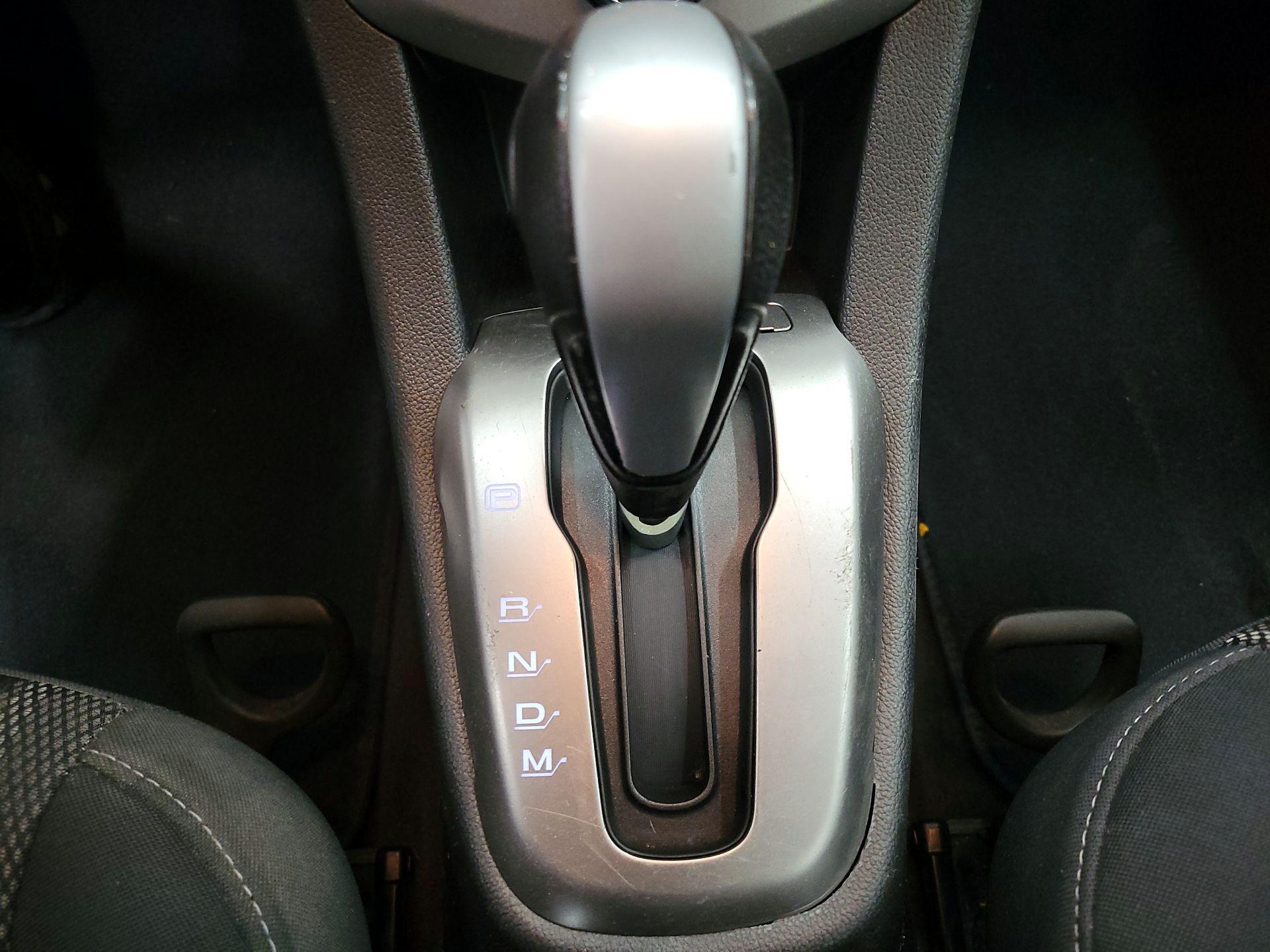 Thumbnail: 2017 Chevrolet Sonic - 17