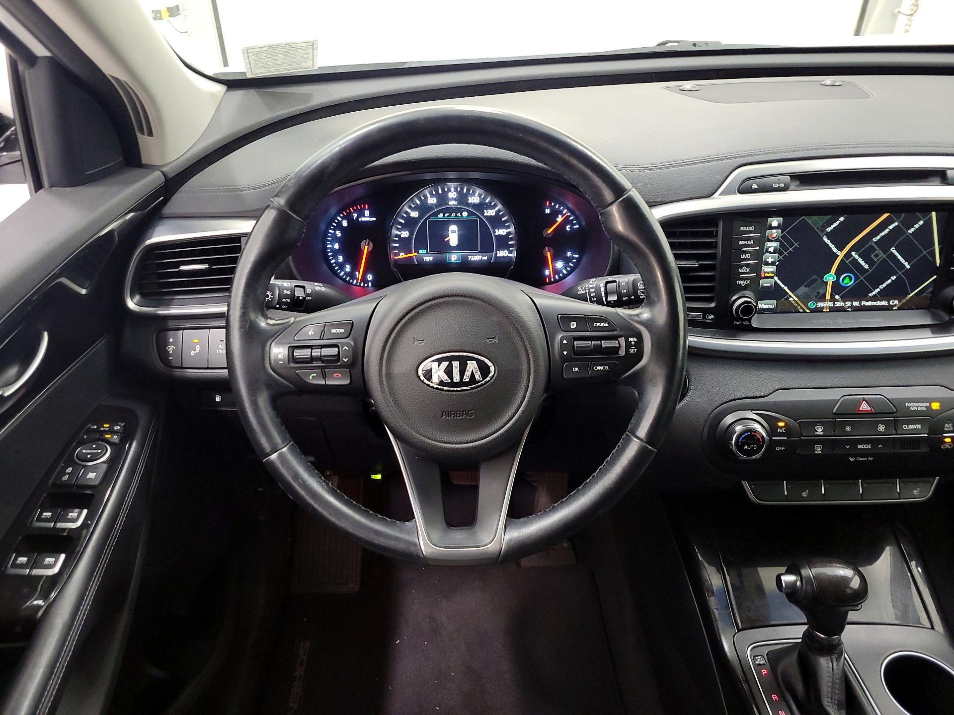 Thumbnail: 2016 Kia Sorento - 10