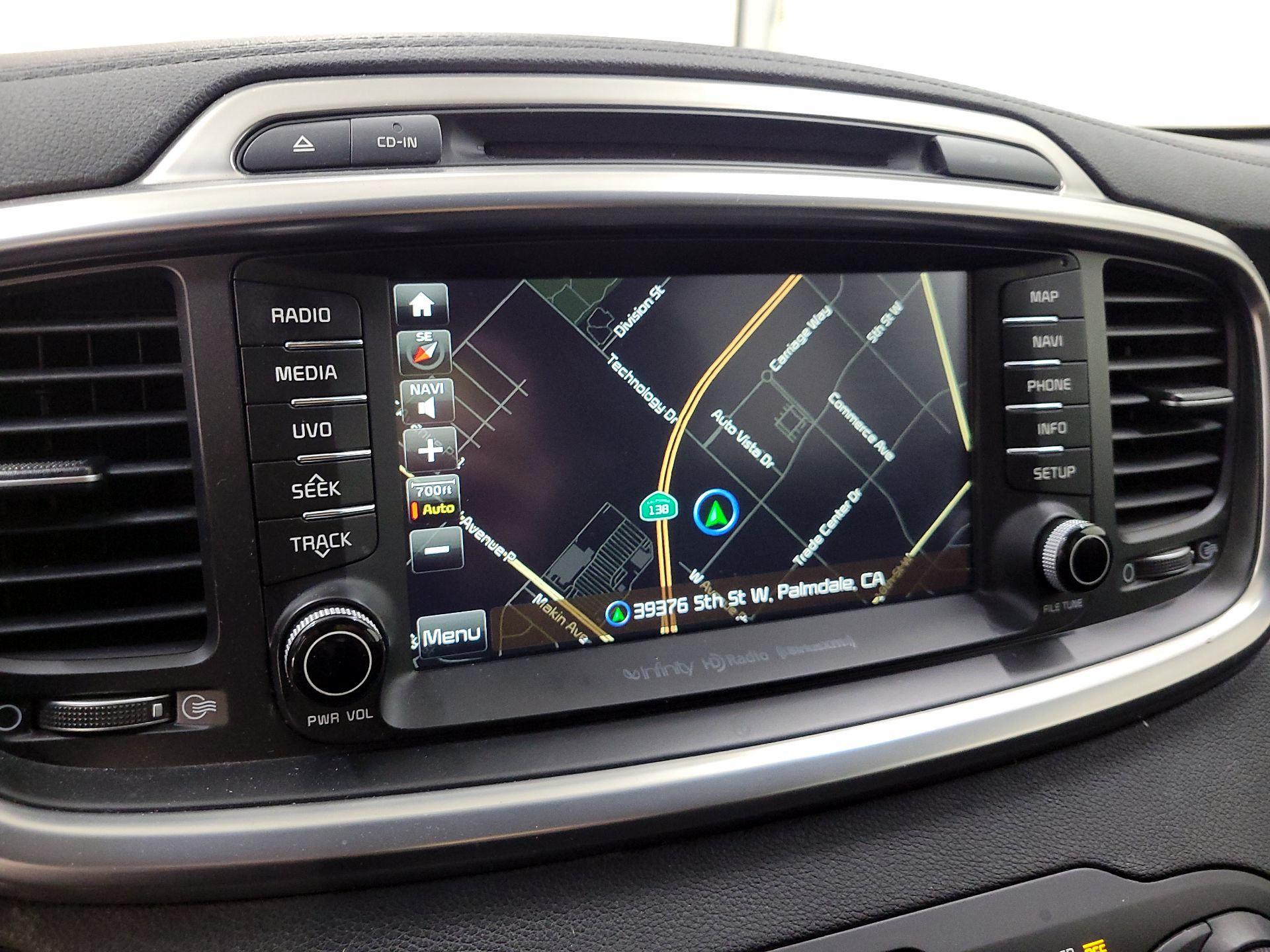 Thumbnail: 2016 Kia Sorento - 14