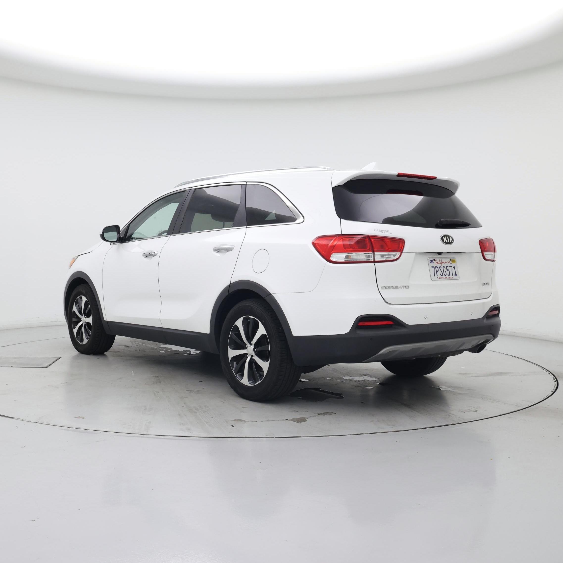 Thumbnail: 2016 Kia Sorento - 2