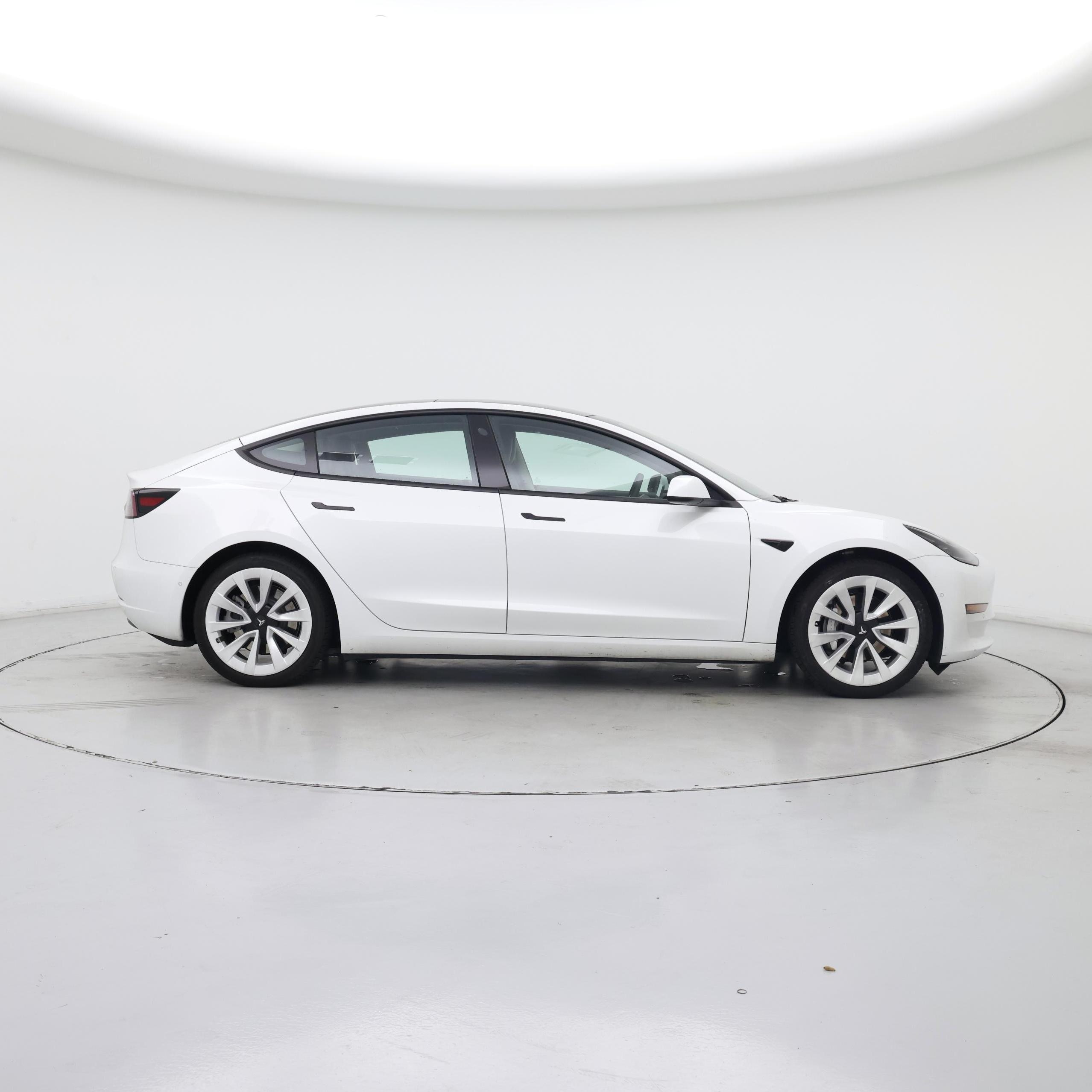 Thumbnail: 2022 Tesla Model 3 - 7
