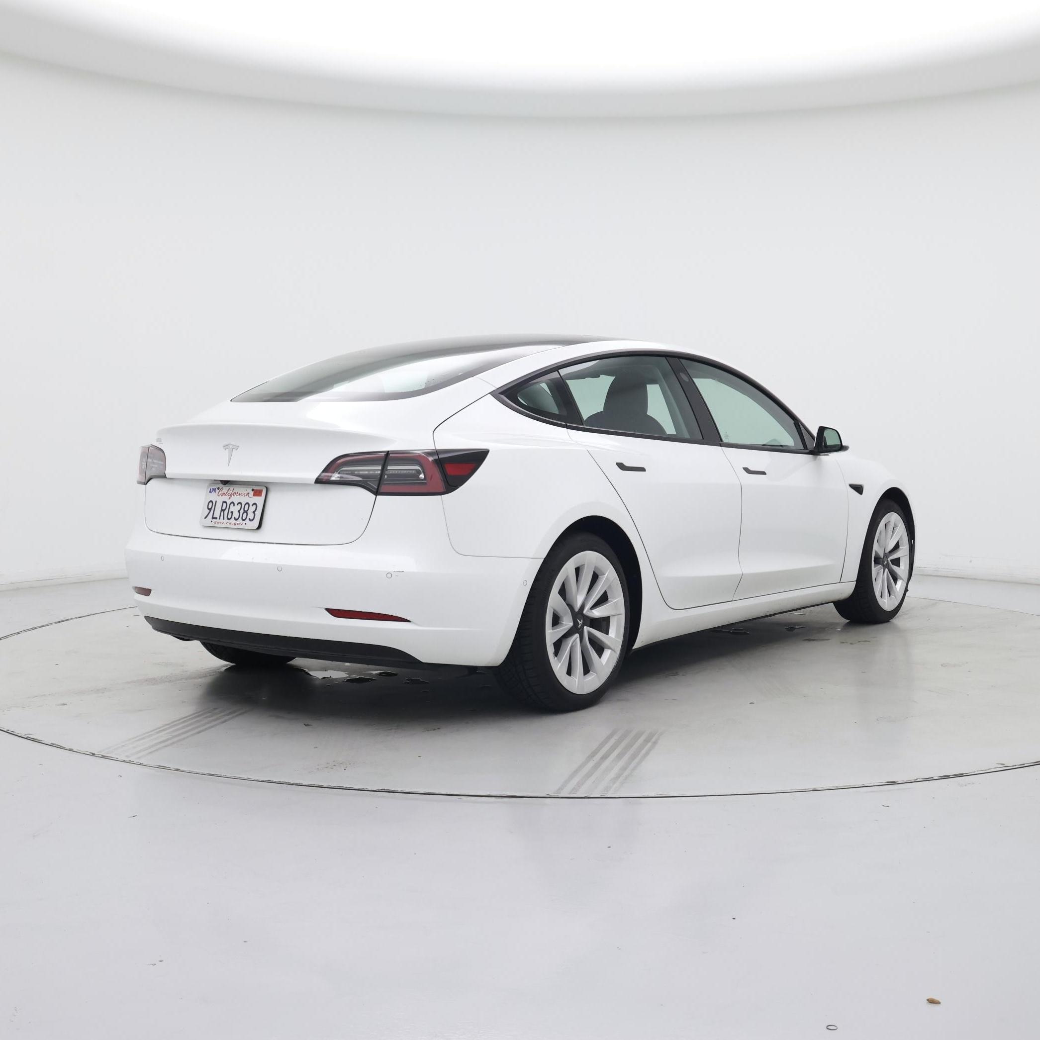 Thumbnail: 2022 Tesla Model 3 - 8