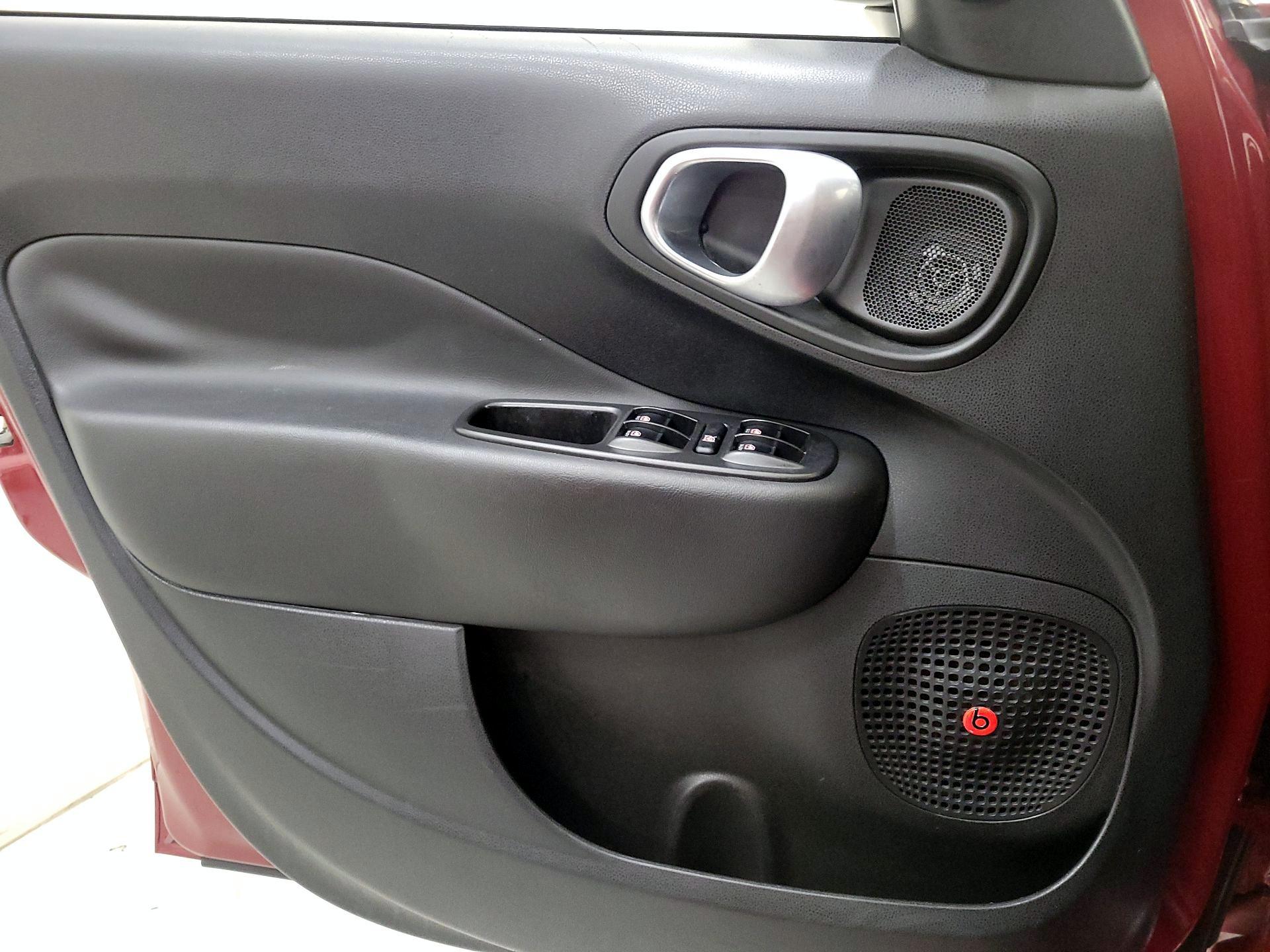 Thumbnail: 2015 Fiat 500L - 12