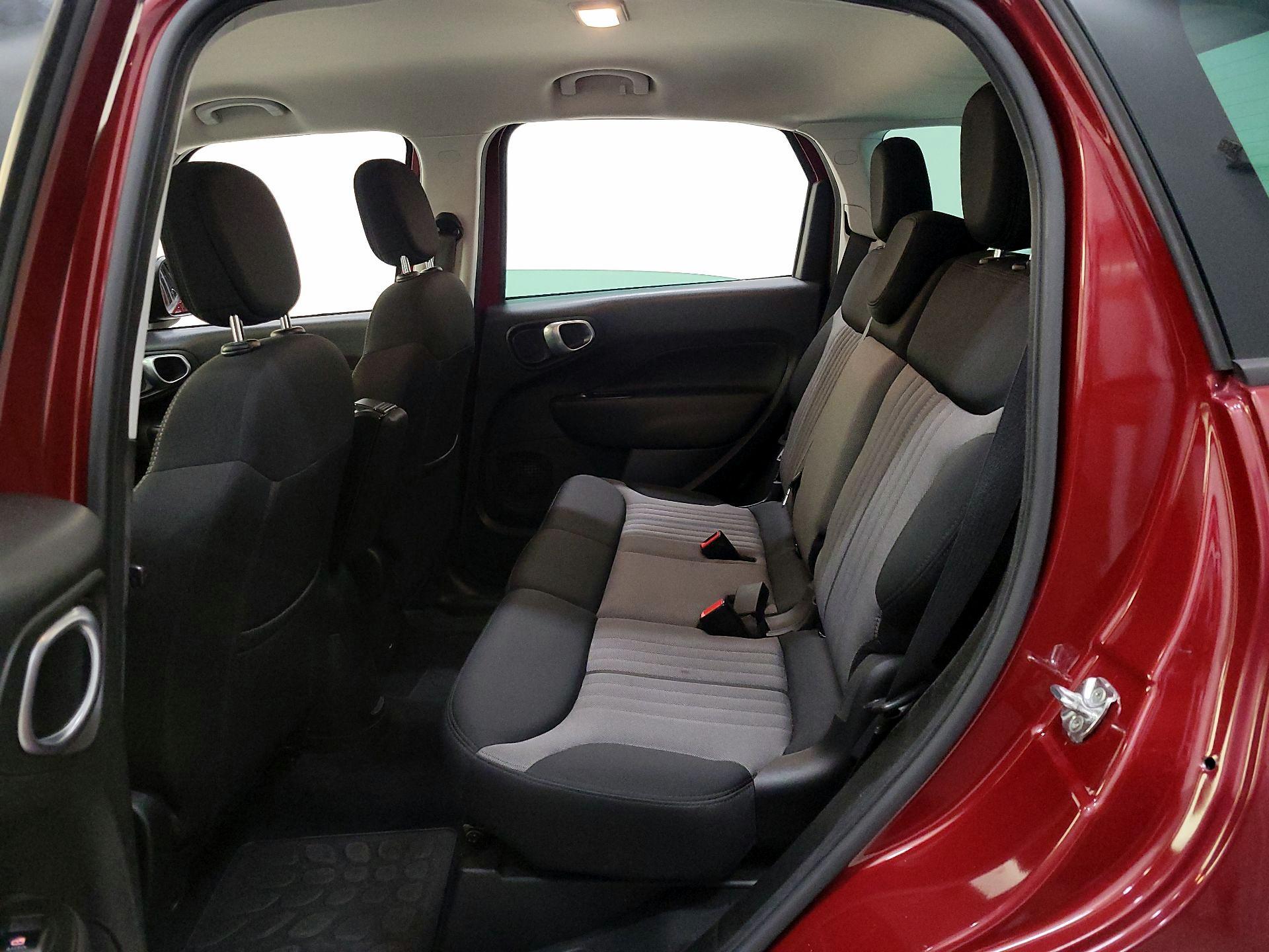 Thumbnail: 2015 Fiat 500L - 17