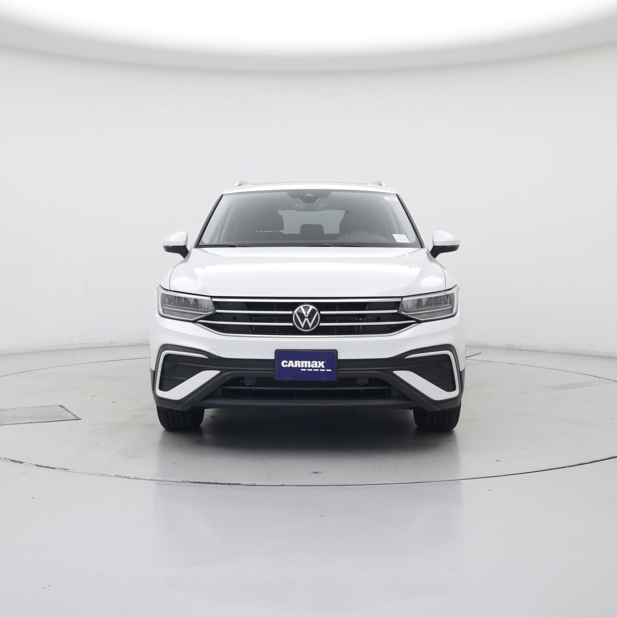 Thumbnail: 2023 Volkswagen Tiguan - 5