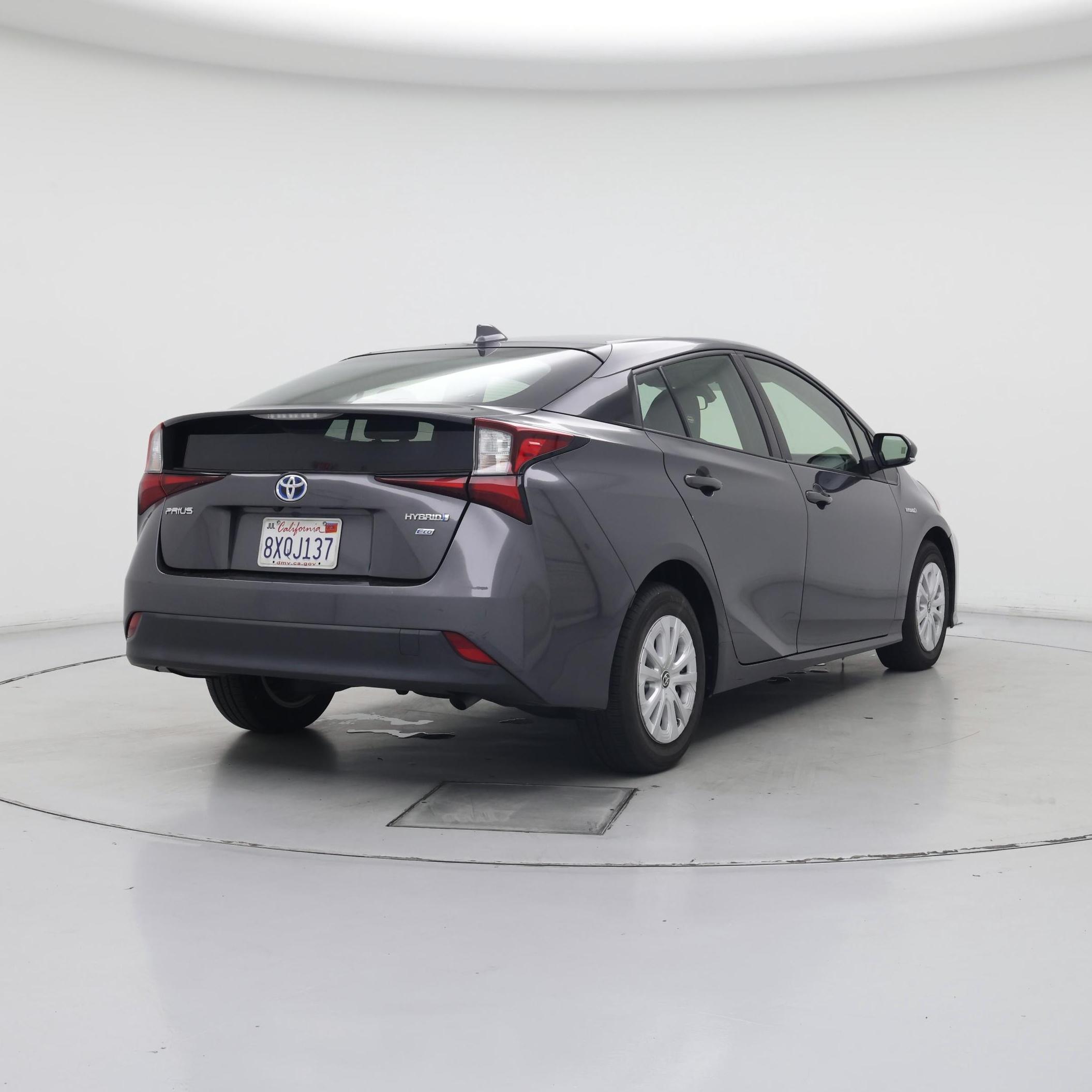 Thumbnail: 2021 Toyota Prius - 8