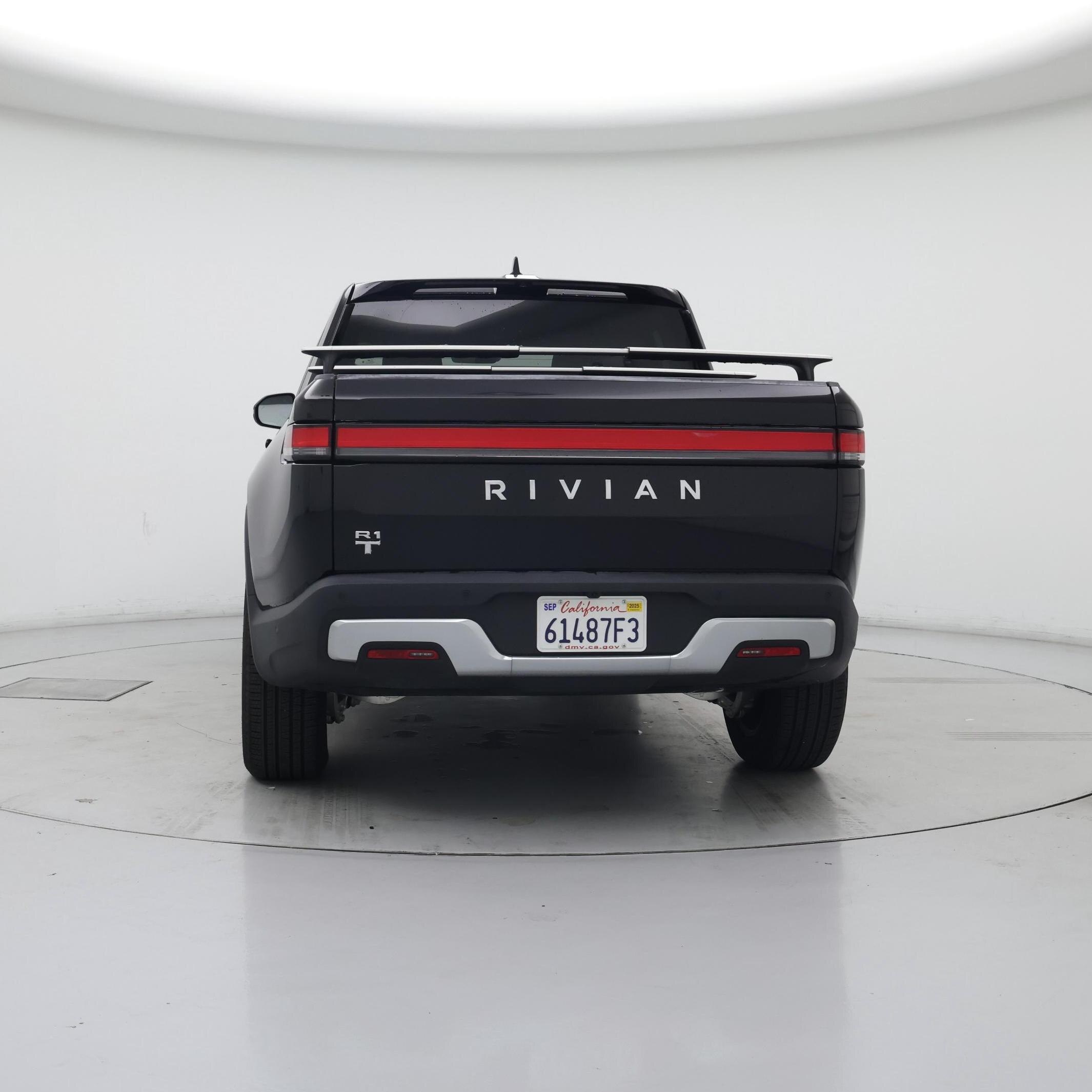 Thumbnail: 2024 Rivian R1T - 6