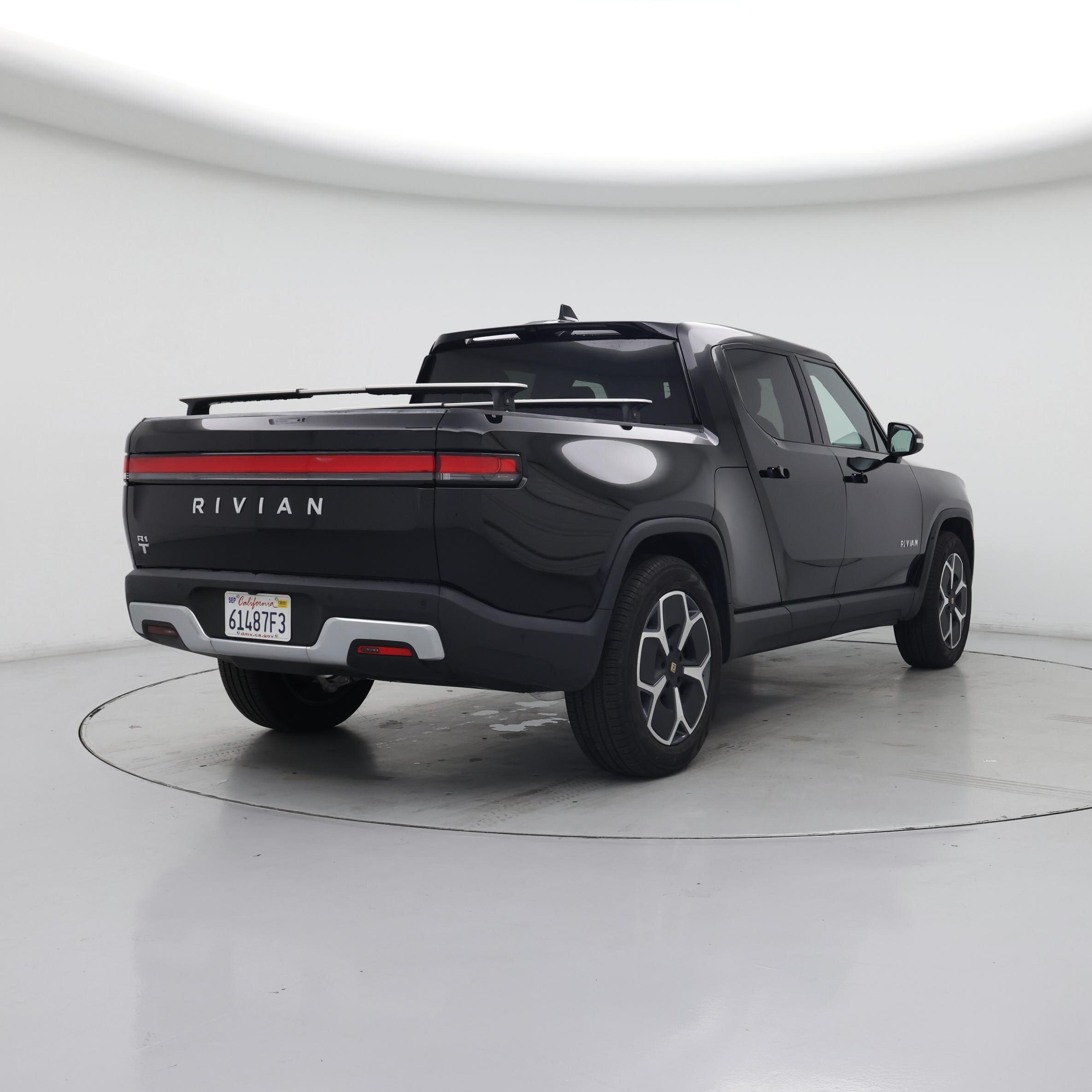 Thumbnail: 2024 Rivian R1T - 8