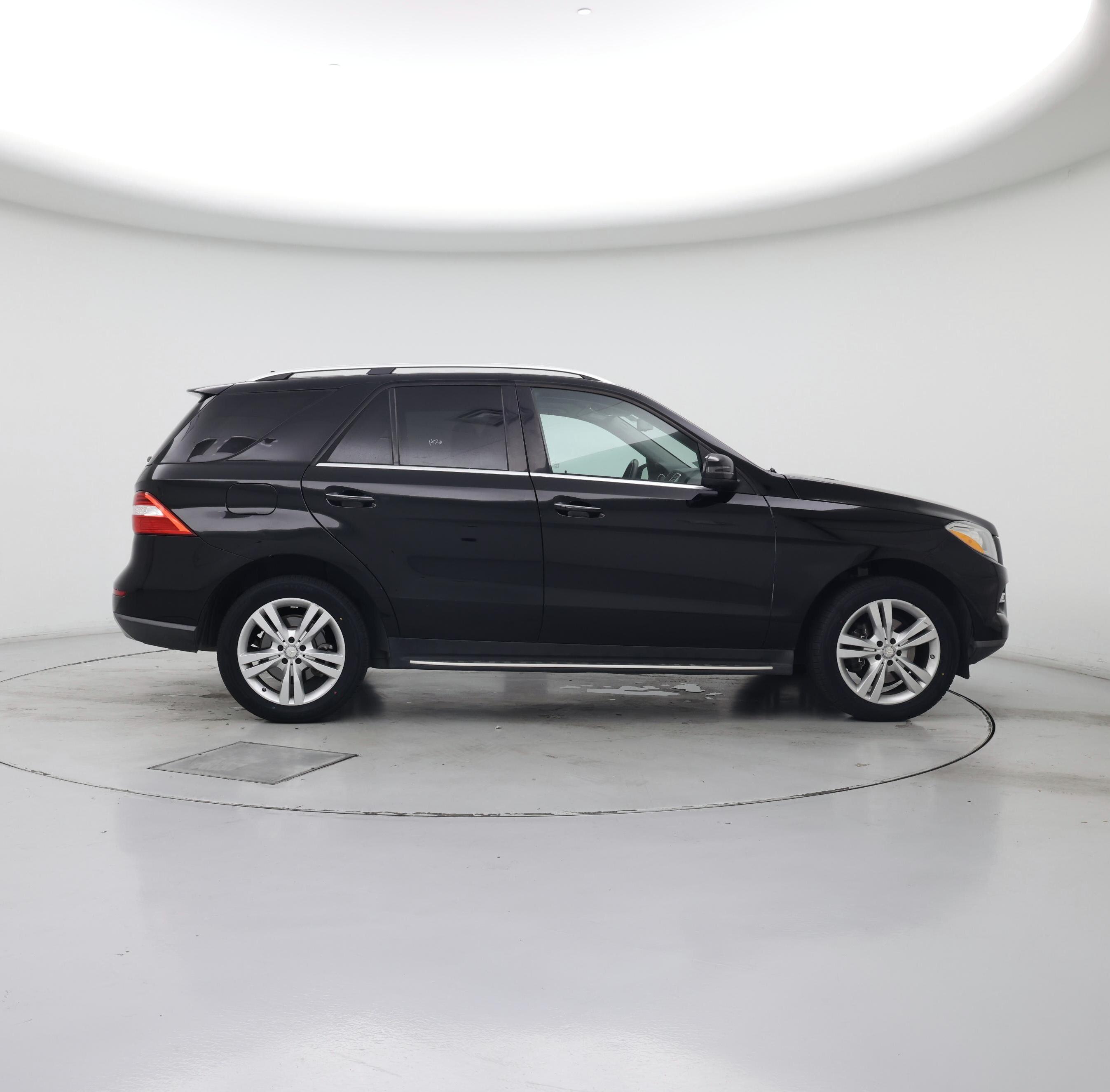 Thumbnail: 2015 Mercedes-Benz M-Class - 7