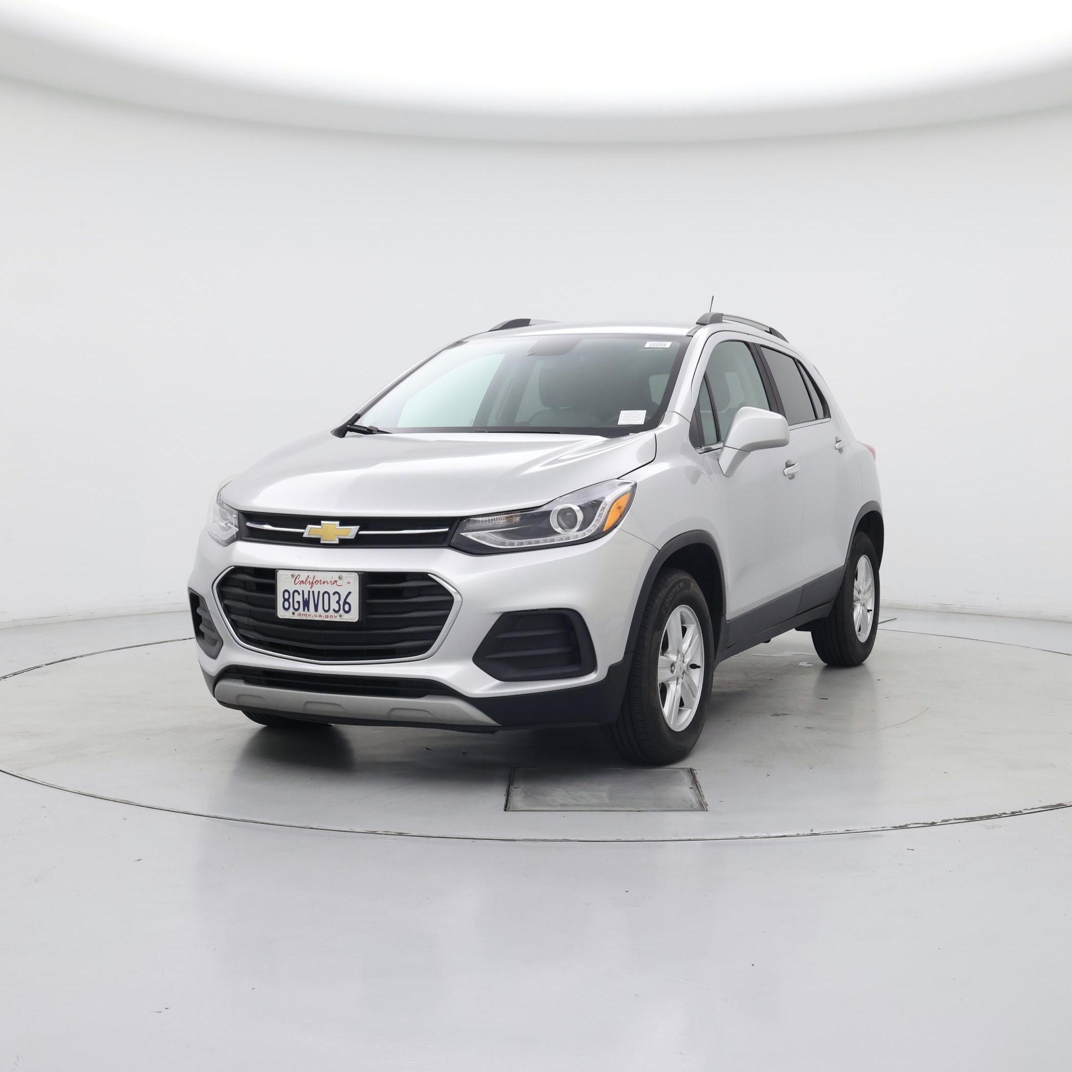 Thumbnail: 2017 Chevrolet Trax - 4