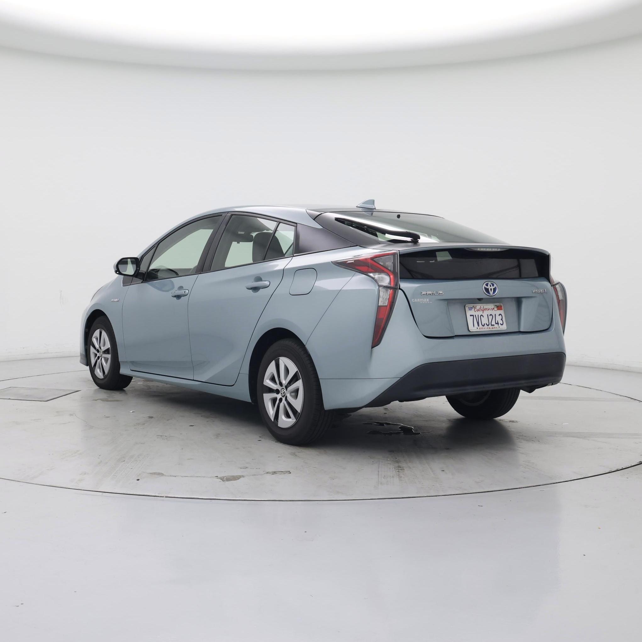 Thumbnail: 2016 Toyota Prius - 2