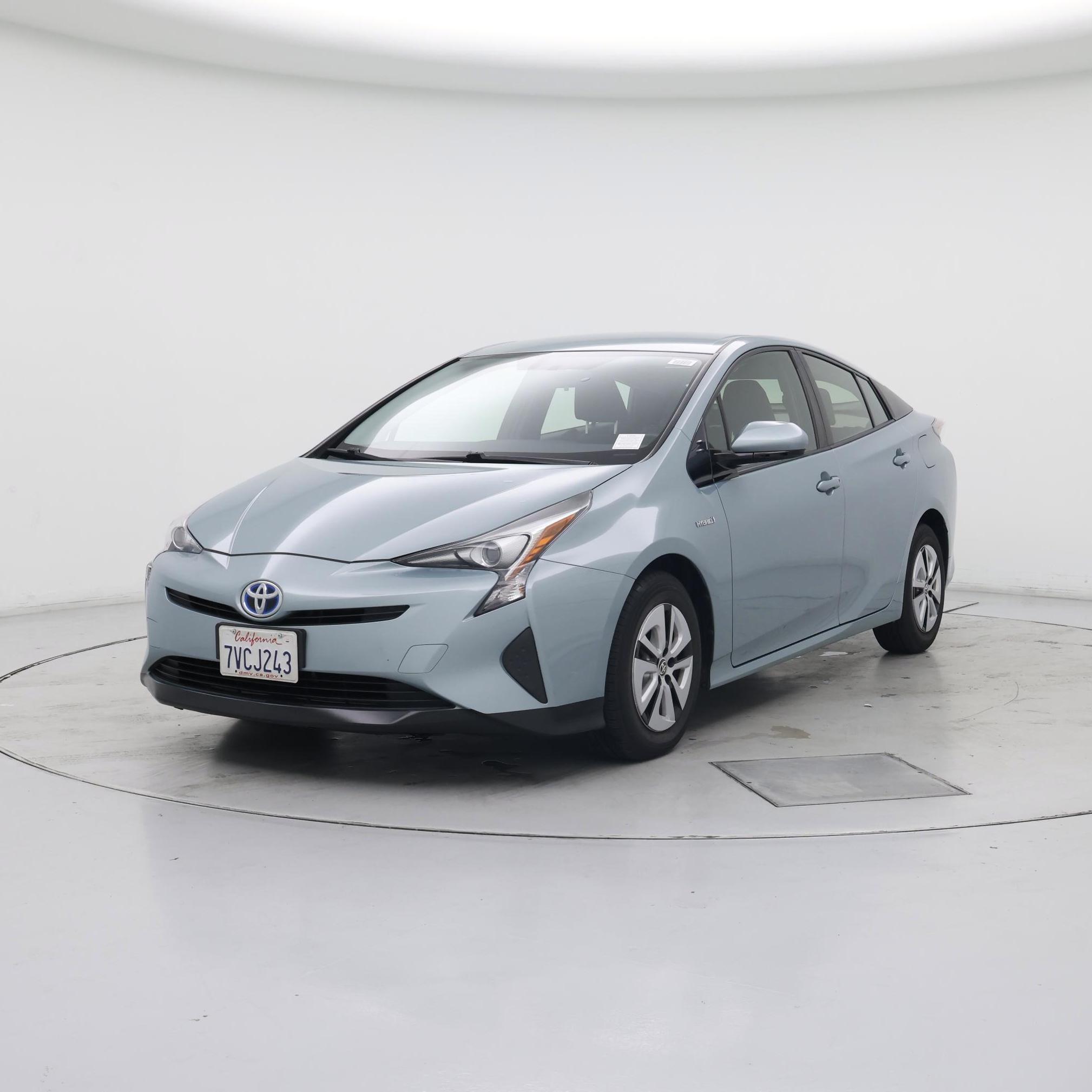 Thumbnail: 2016 Toyota Prius - 4
