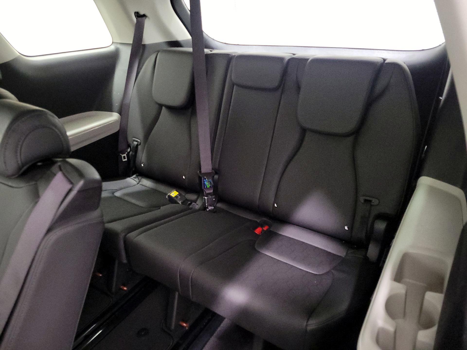 Thumbnail: 2024 Kia Carnival - 20