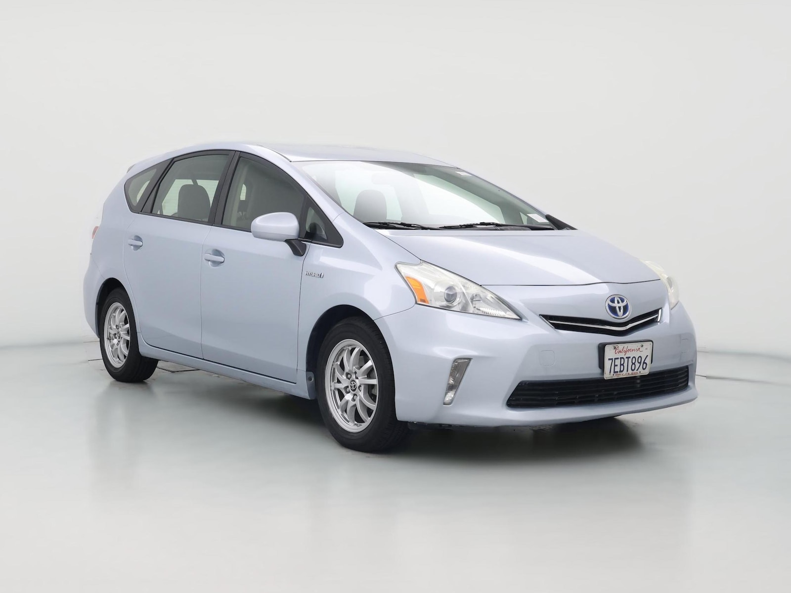 2014 Toyota Prius v Five