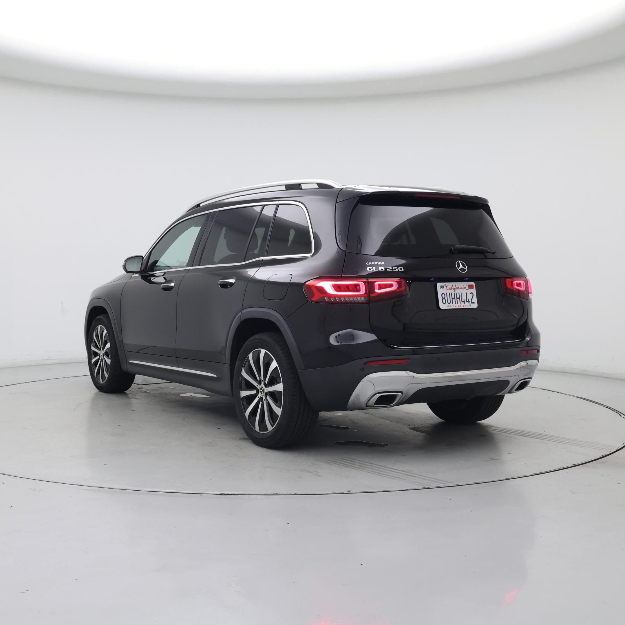 Thumbnail: 2021 Mercedes-Benz GLB - 2