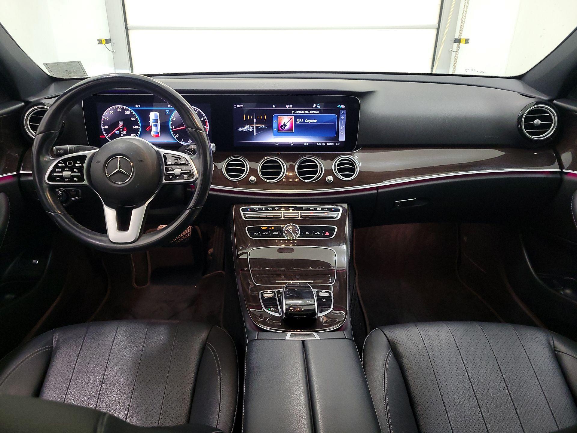 Thumbnail: 2020 Mercedes-Benz E-Class - 9