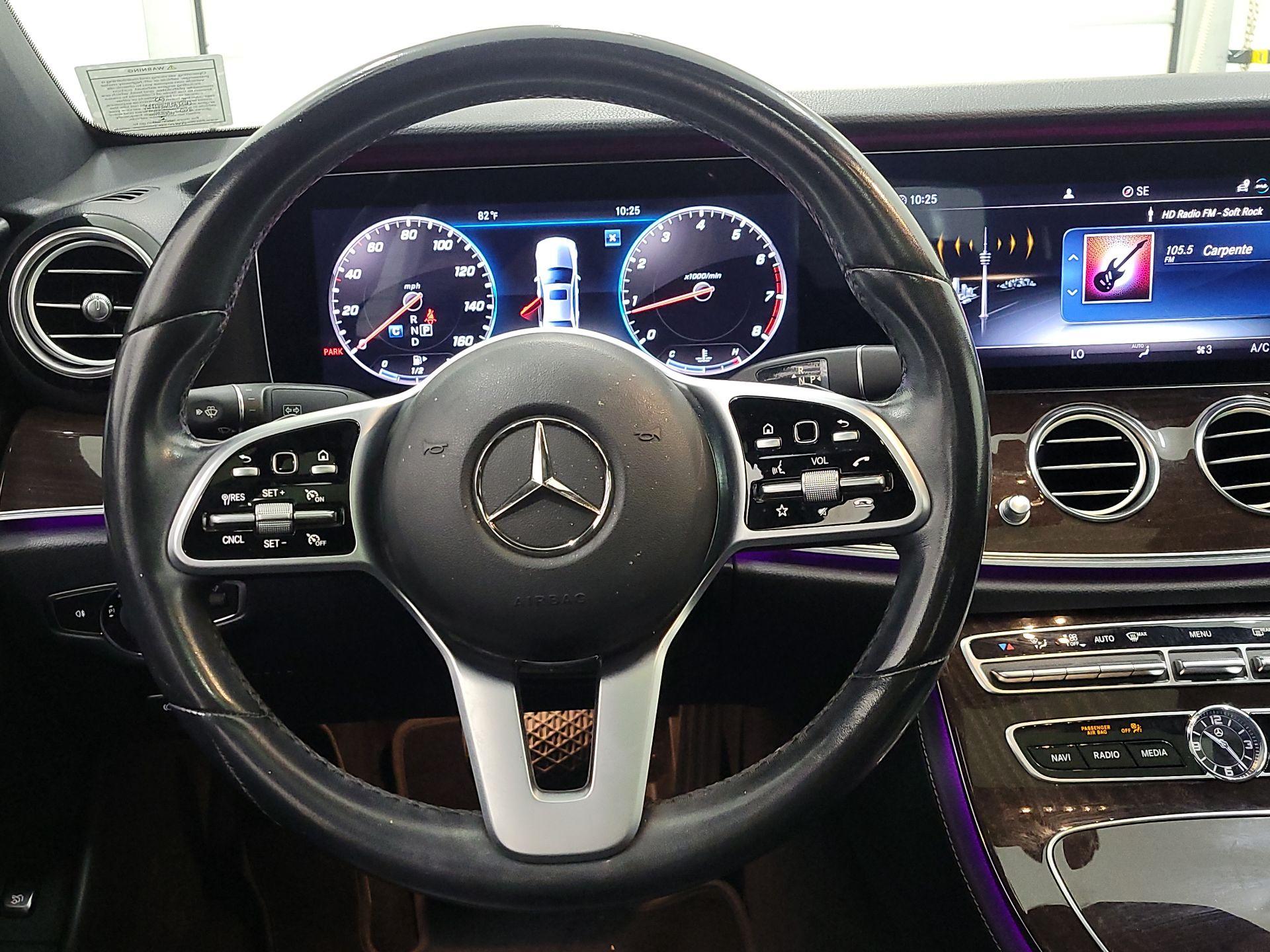 Thumbnail: 2020 Mercedes-Benz E-Class - 10