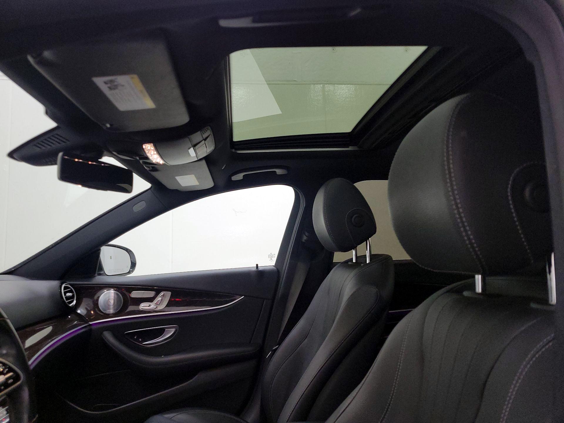Thumbnail: 2020 Mercedes-Benz E-Class - 19