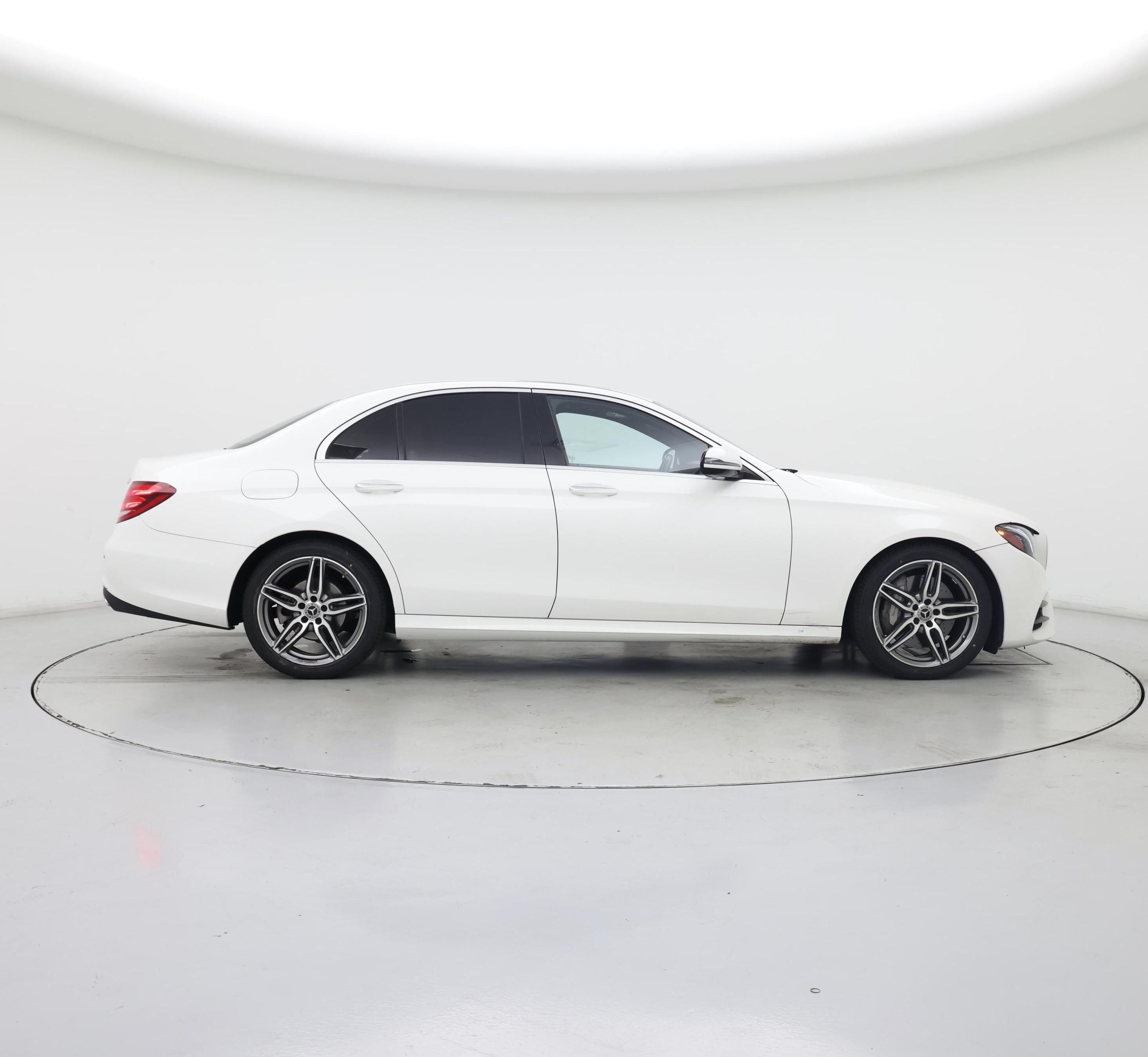Thumbnail: 2020 Mercedes-Benz E-Class - 7