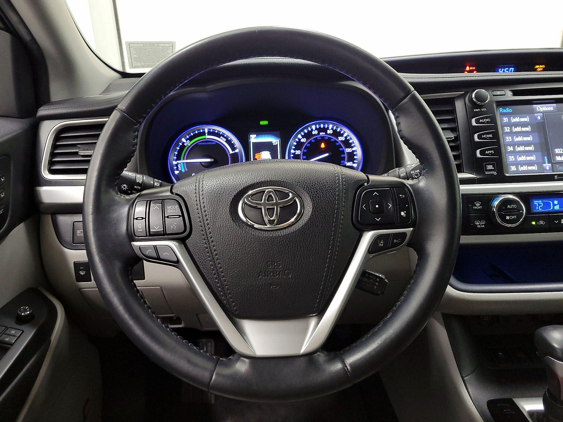 Thumbnail: 2019 Toyota Highlander - 10