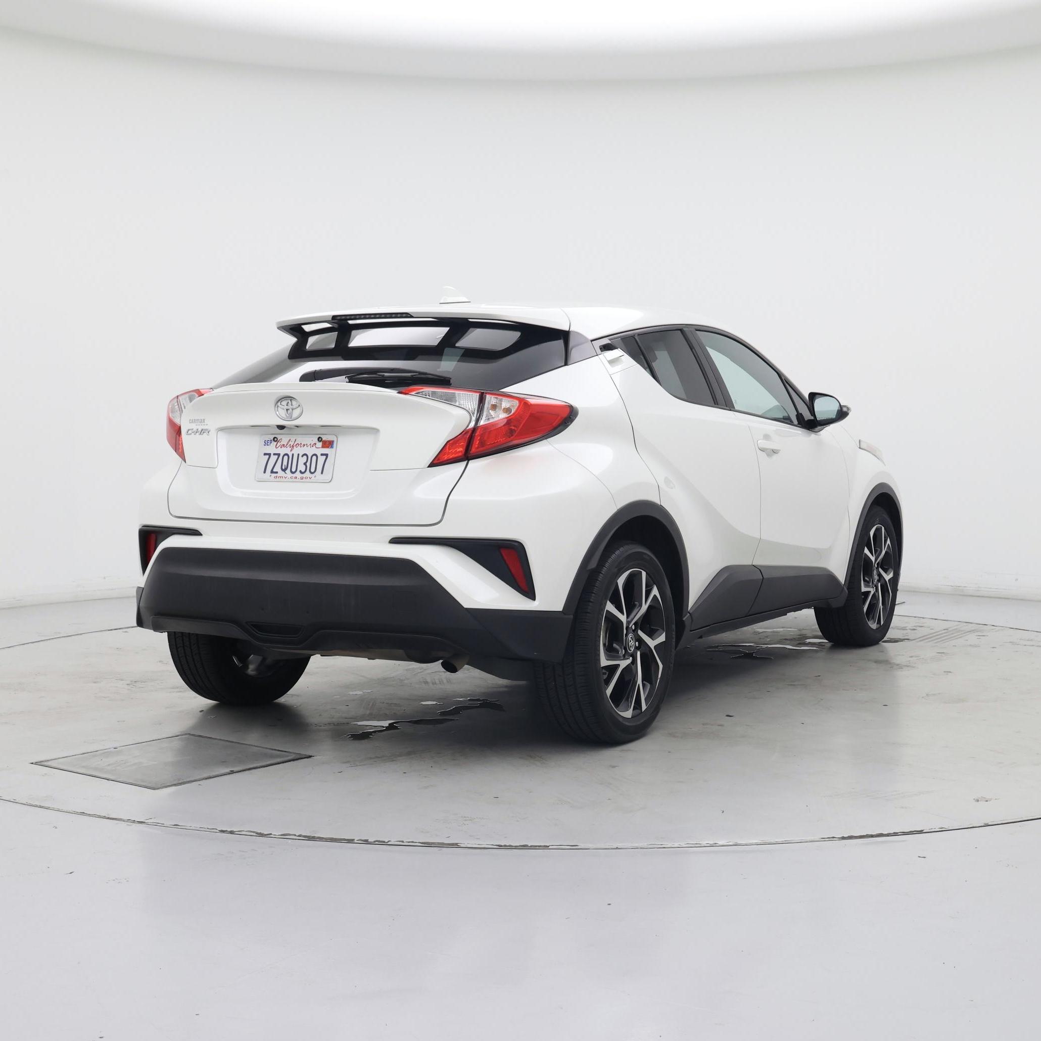 Thumbnail: 2018 Toyota C-HR - 8