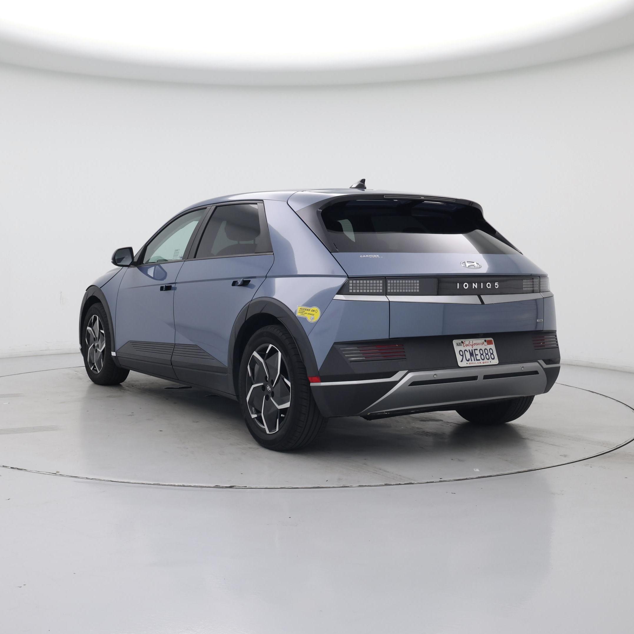 Thumbnail: 2022 Hyundai Ioniq 5 - 2