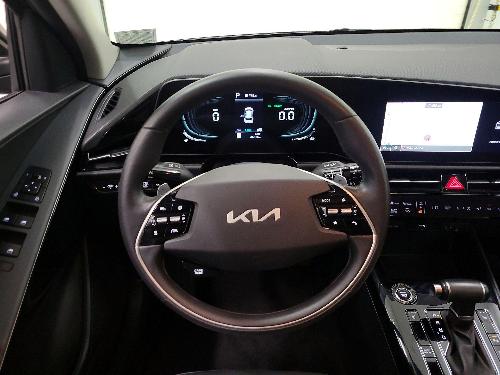 Thumbnail: 2023 Kia Niro - 10