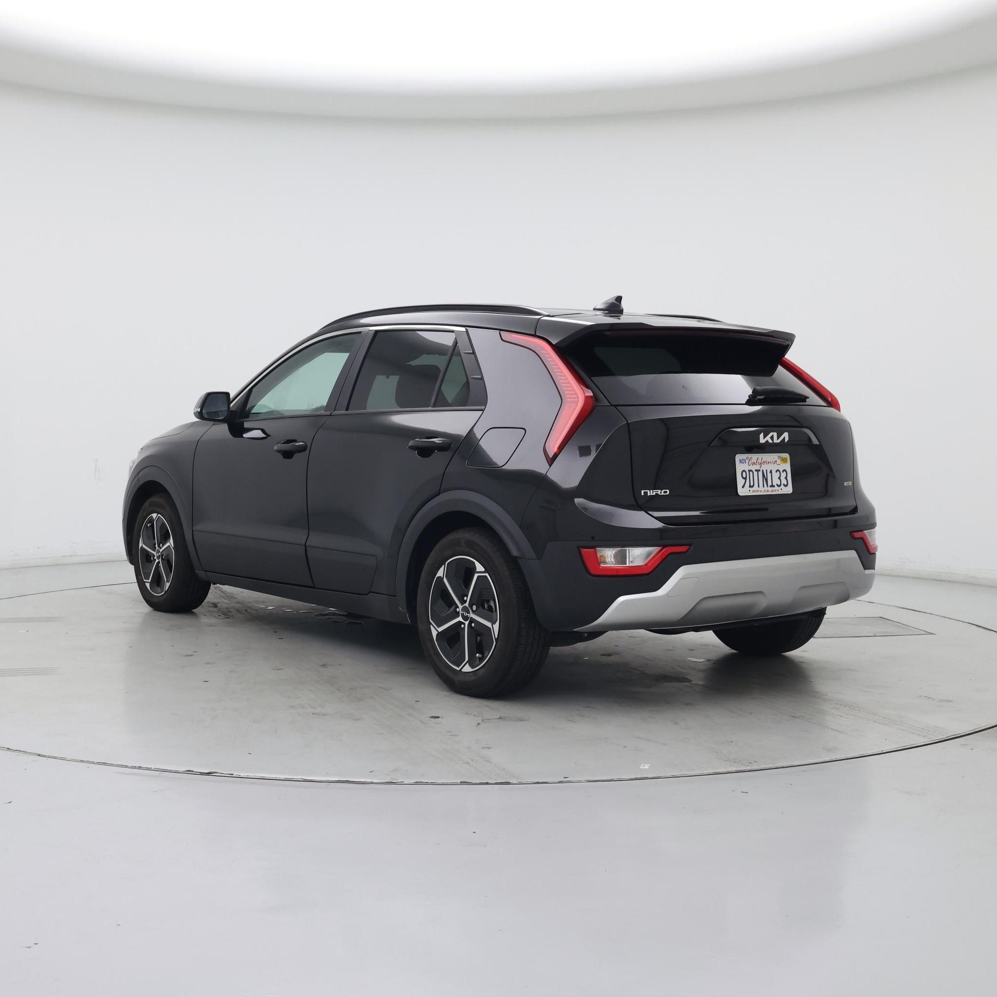 Thumbnail: 2023 Kia Niro - 2