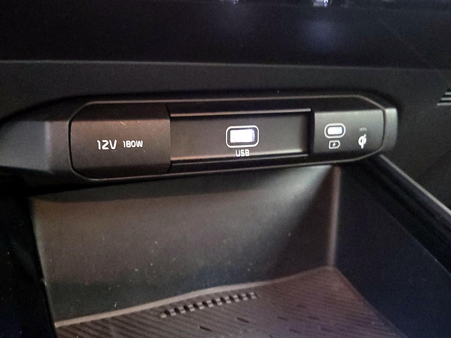 Thumbnail: 2023 Kia Niro - 19