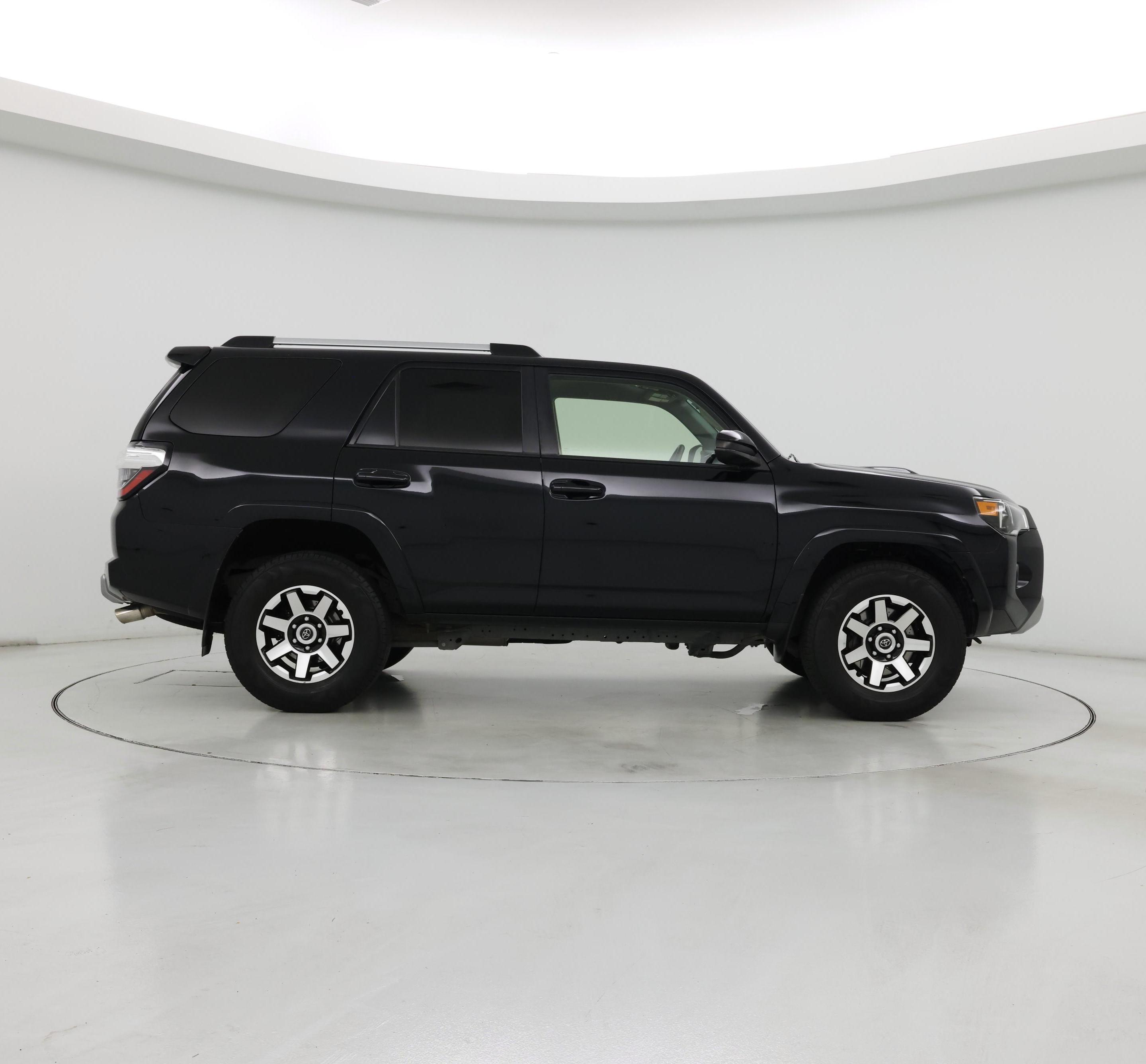 Thumbnail: 2018 Toyota 4Runner - 7