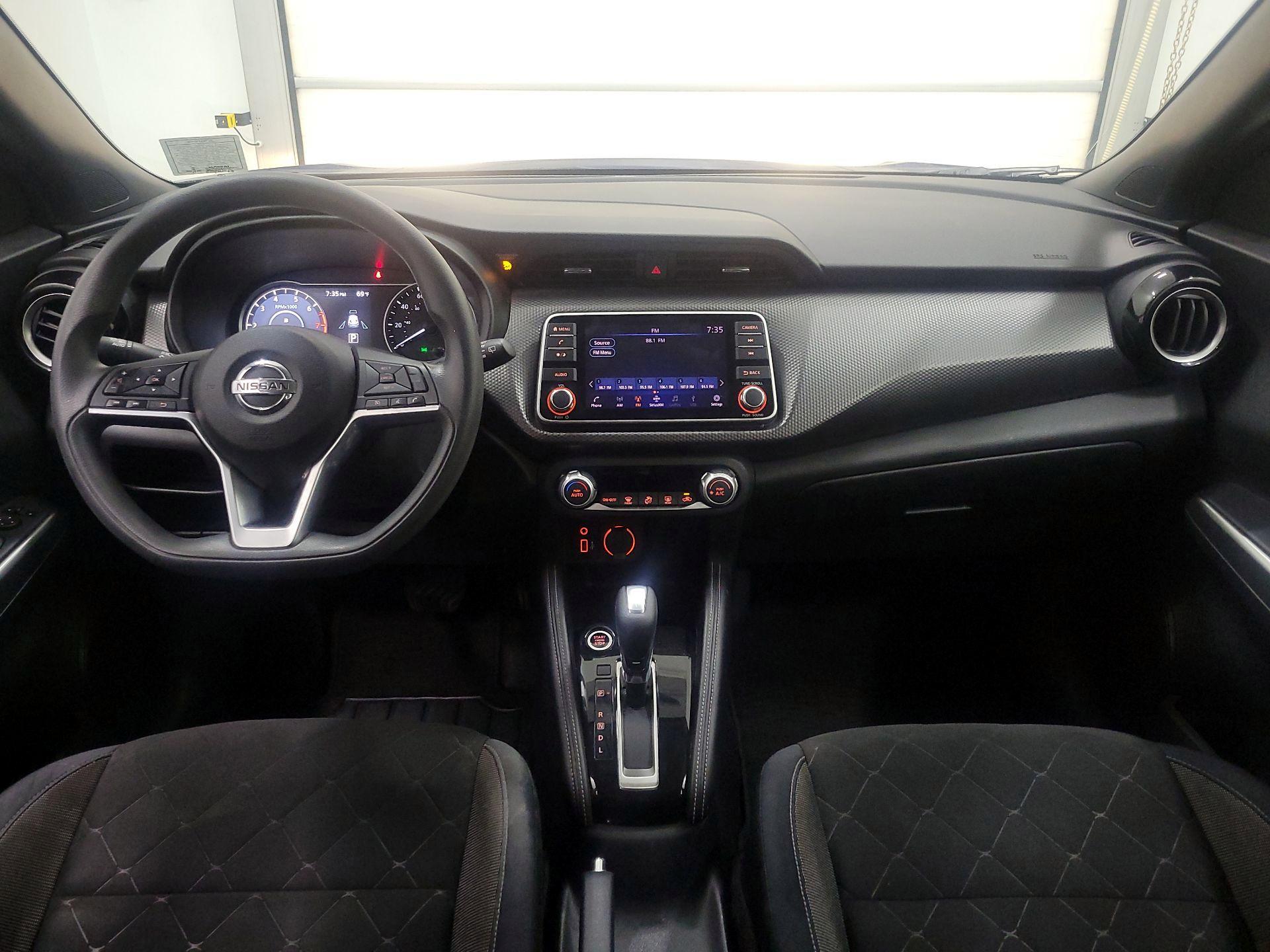 Thumbnail: 2018 Nissan Kicks - 9
