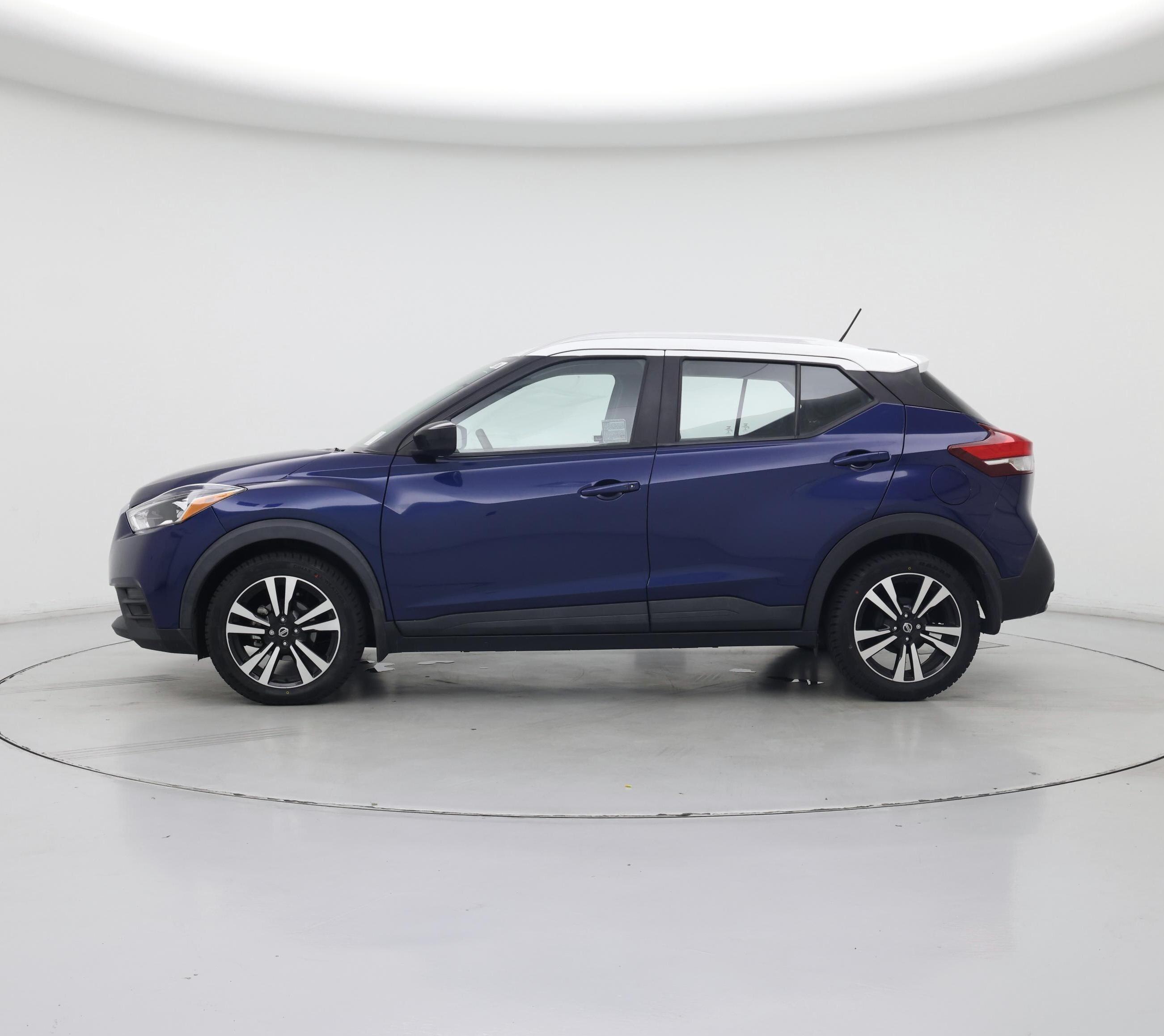 Thumbnail: 2018 Nissan Kicks - 3