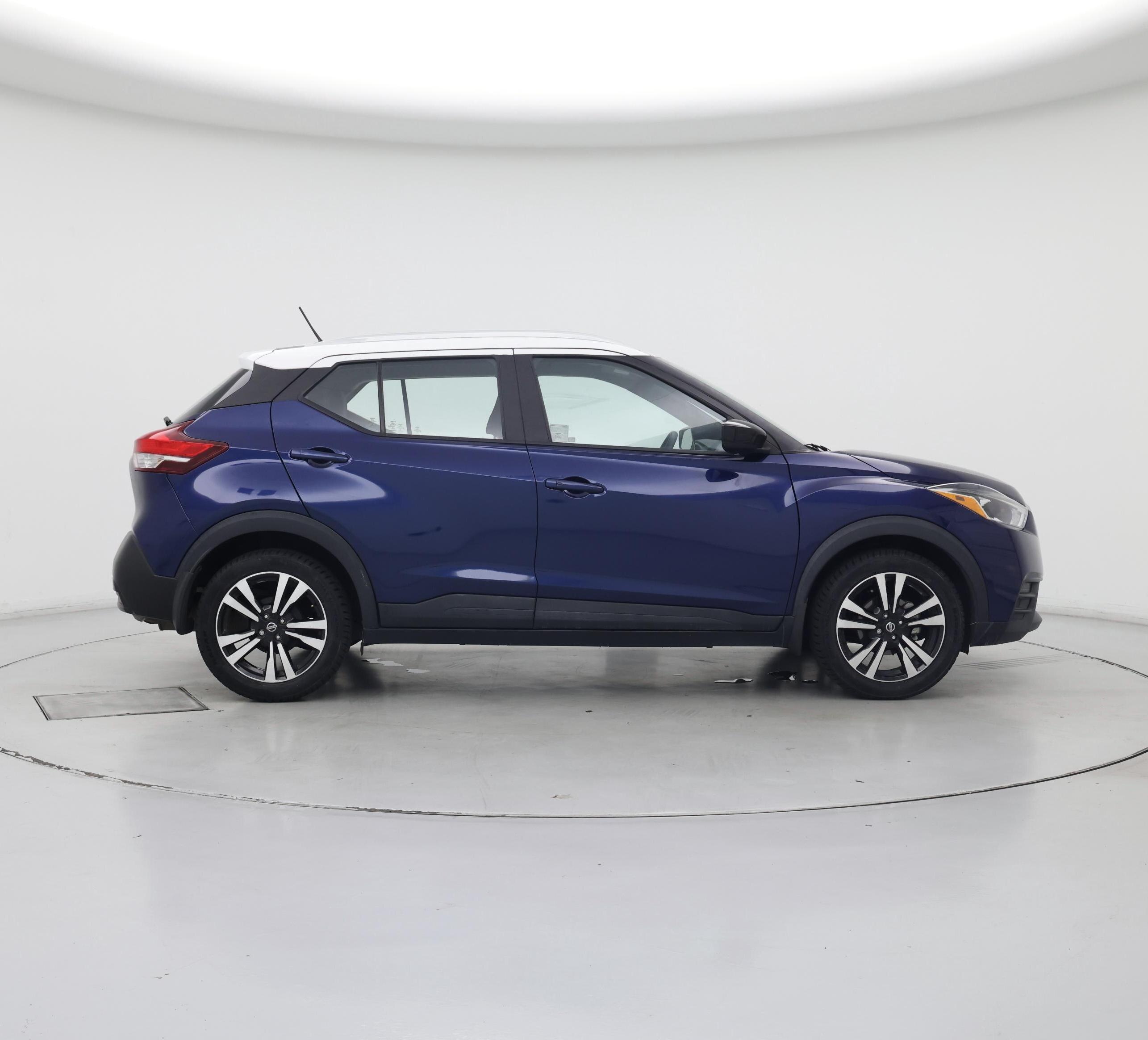 Thumbnail: 2018 Nissan Kicks - 7