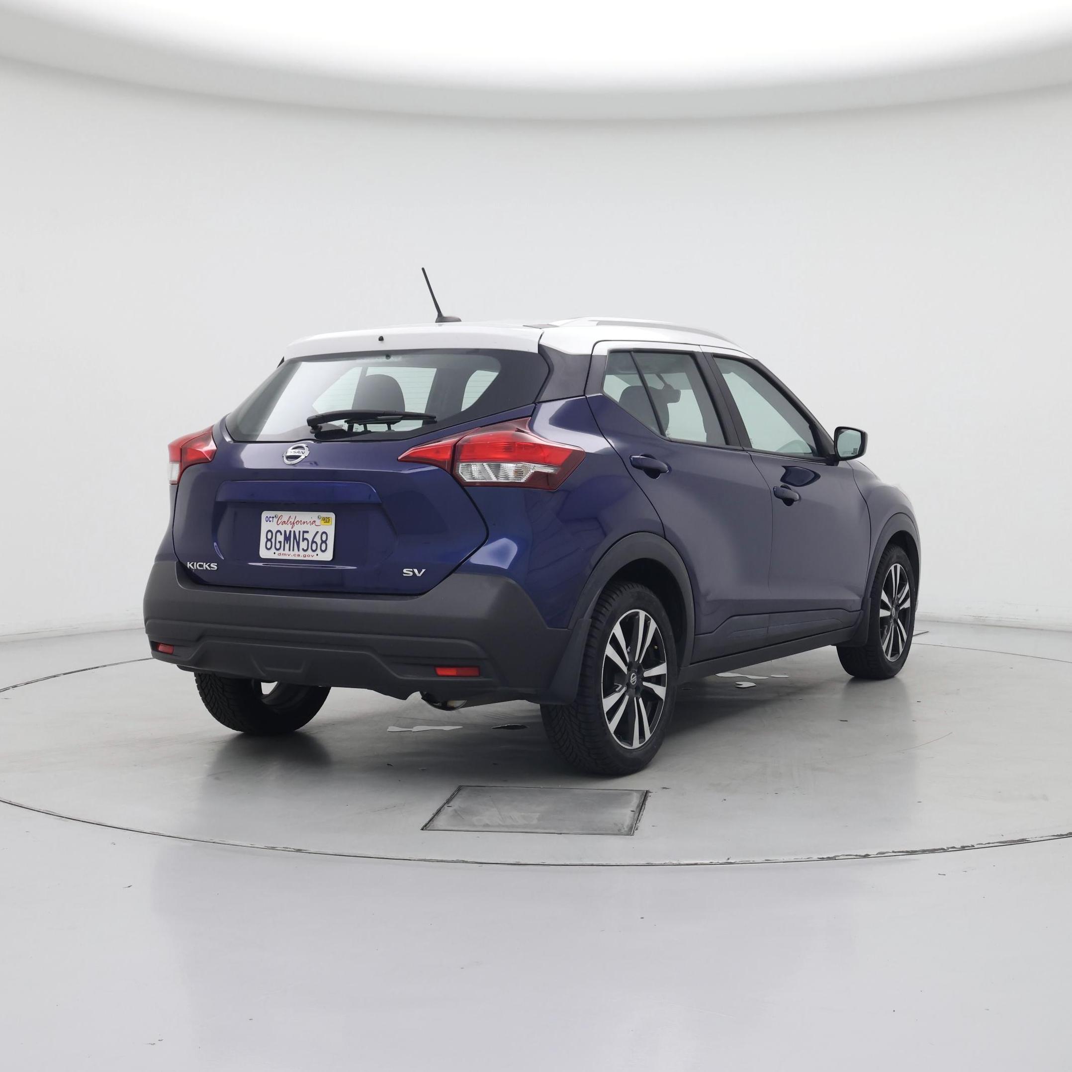 Thumbnail: 2018 Nissan Kicks - 8