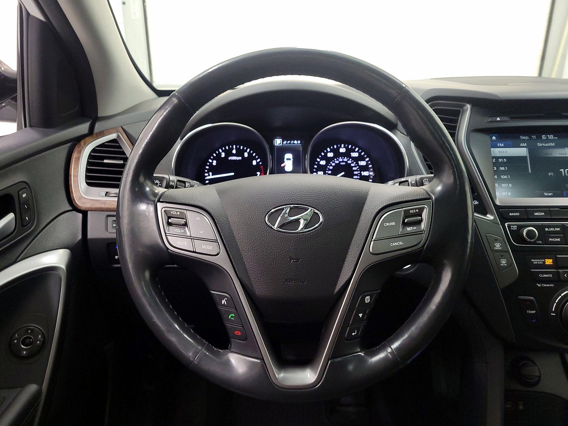 Thumbnail: 2018 Hyundai Santa Fe - 10