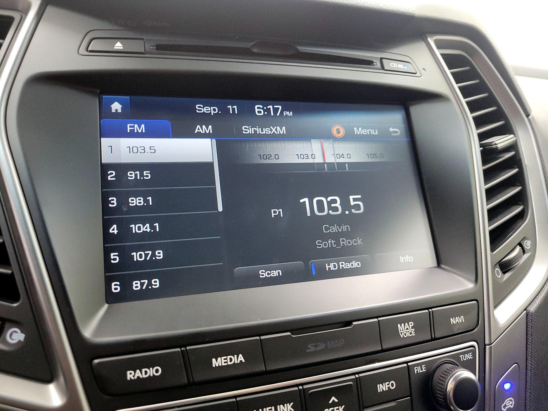 Thumbnail: 2018 Hyundai Santa Fe - 16