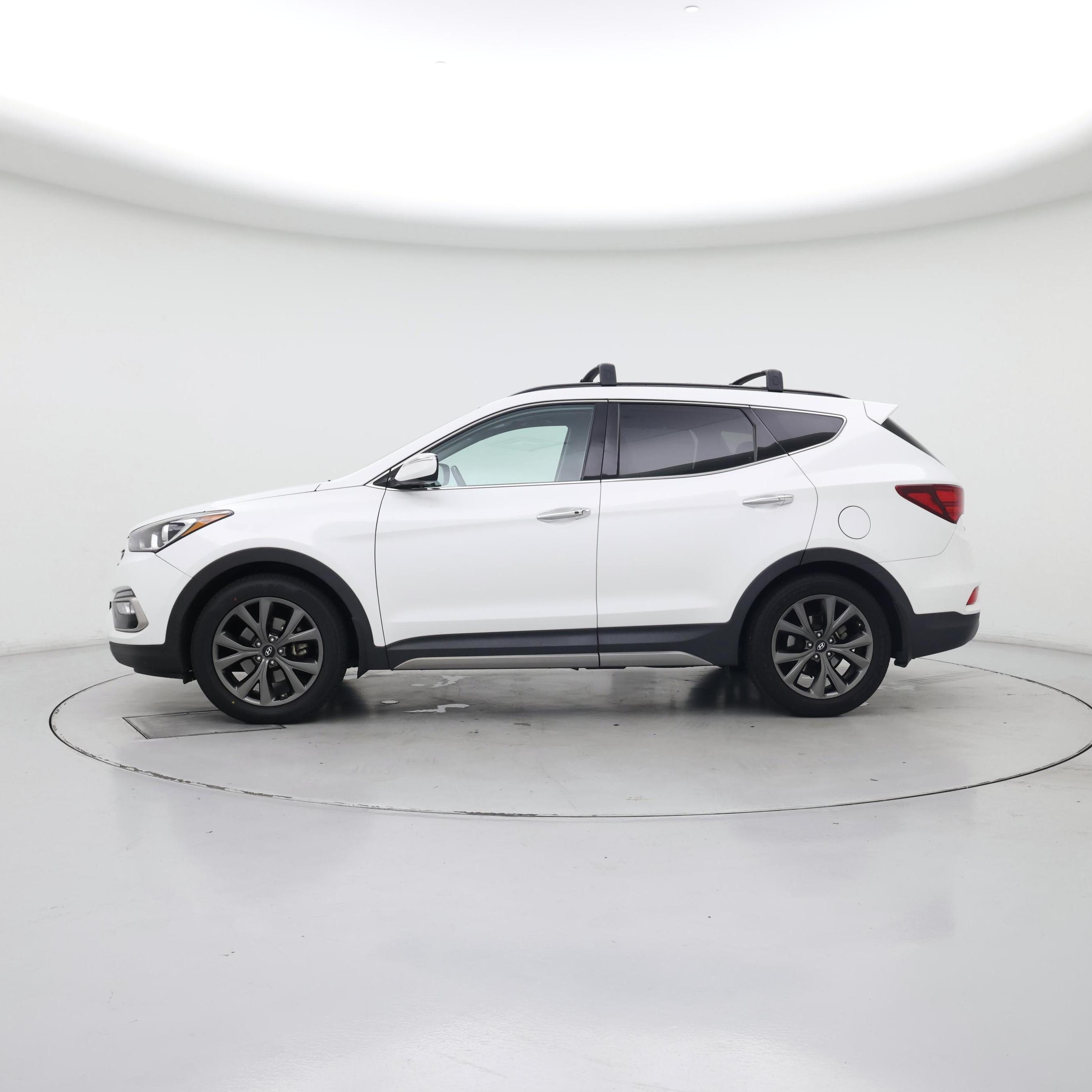 Thumbnail: 2018 Hyundai Santa Fe - 3