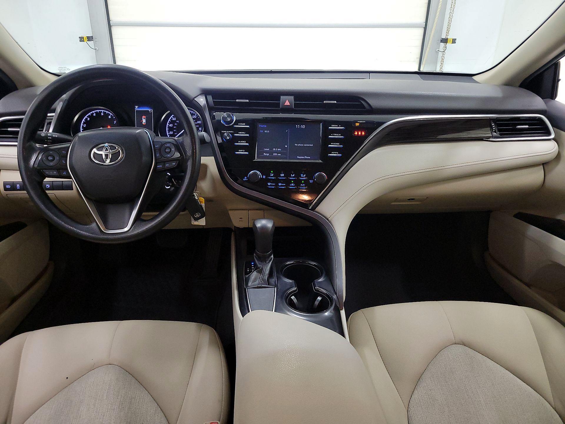 Thumbnail: 2018 Toyota Camry - 9