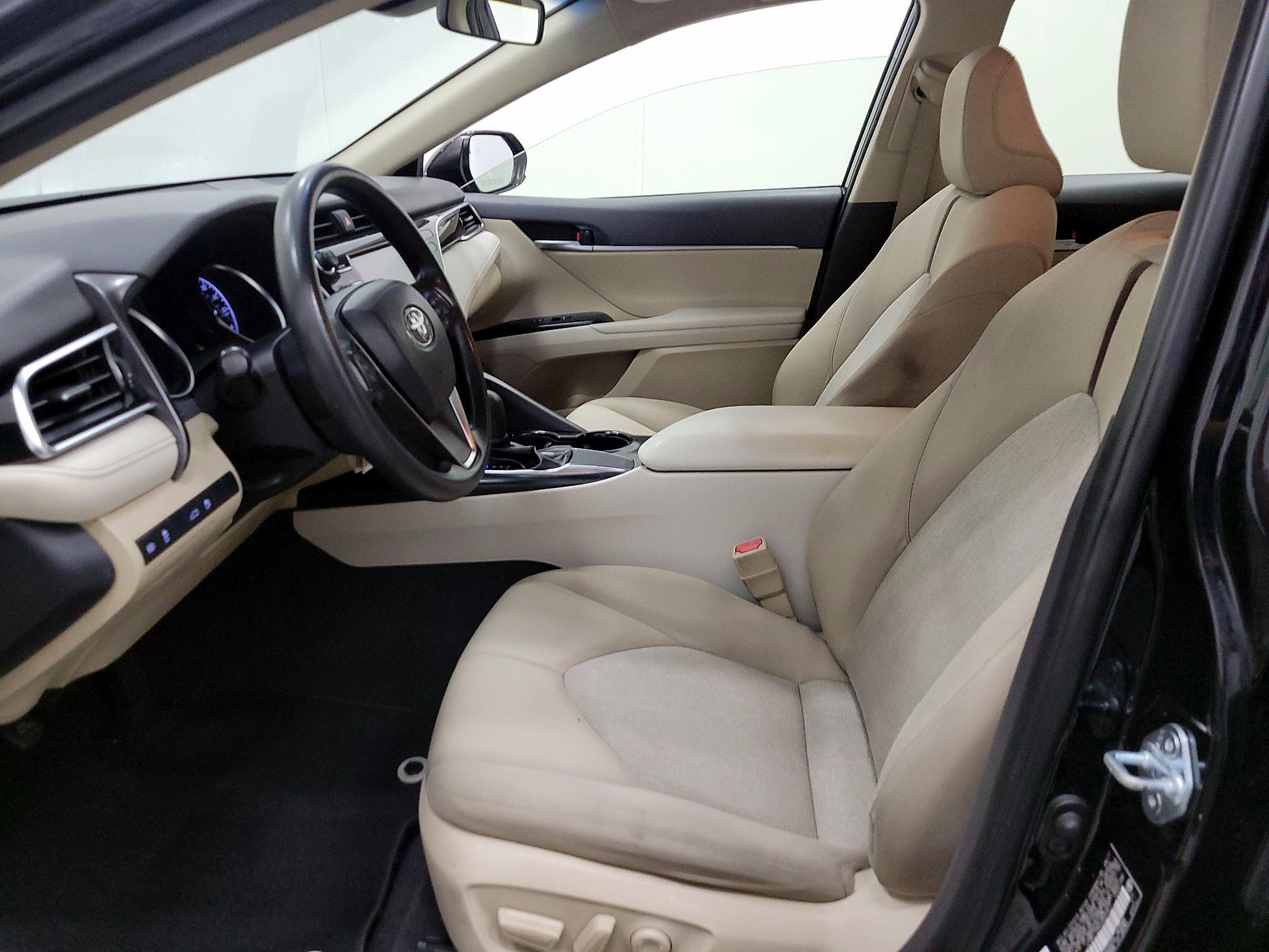 Thumbnail: 2018 Toyota Camry - 11
