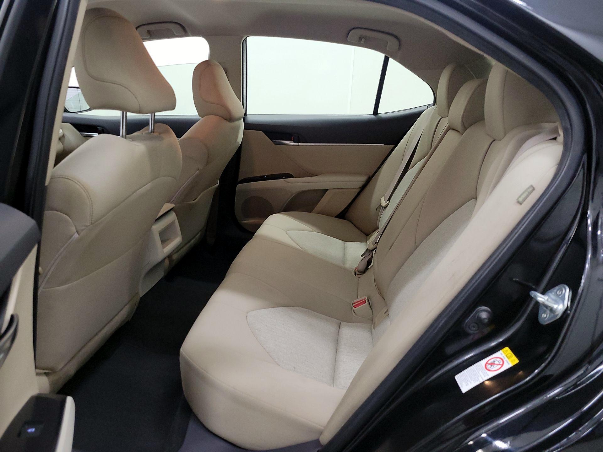 Thumbnail: 2018 Toyota Camry - 19