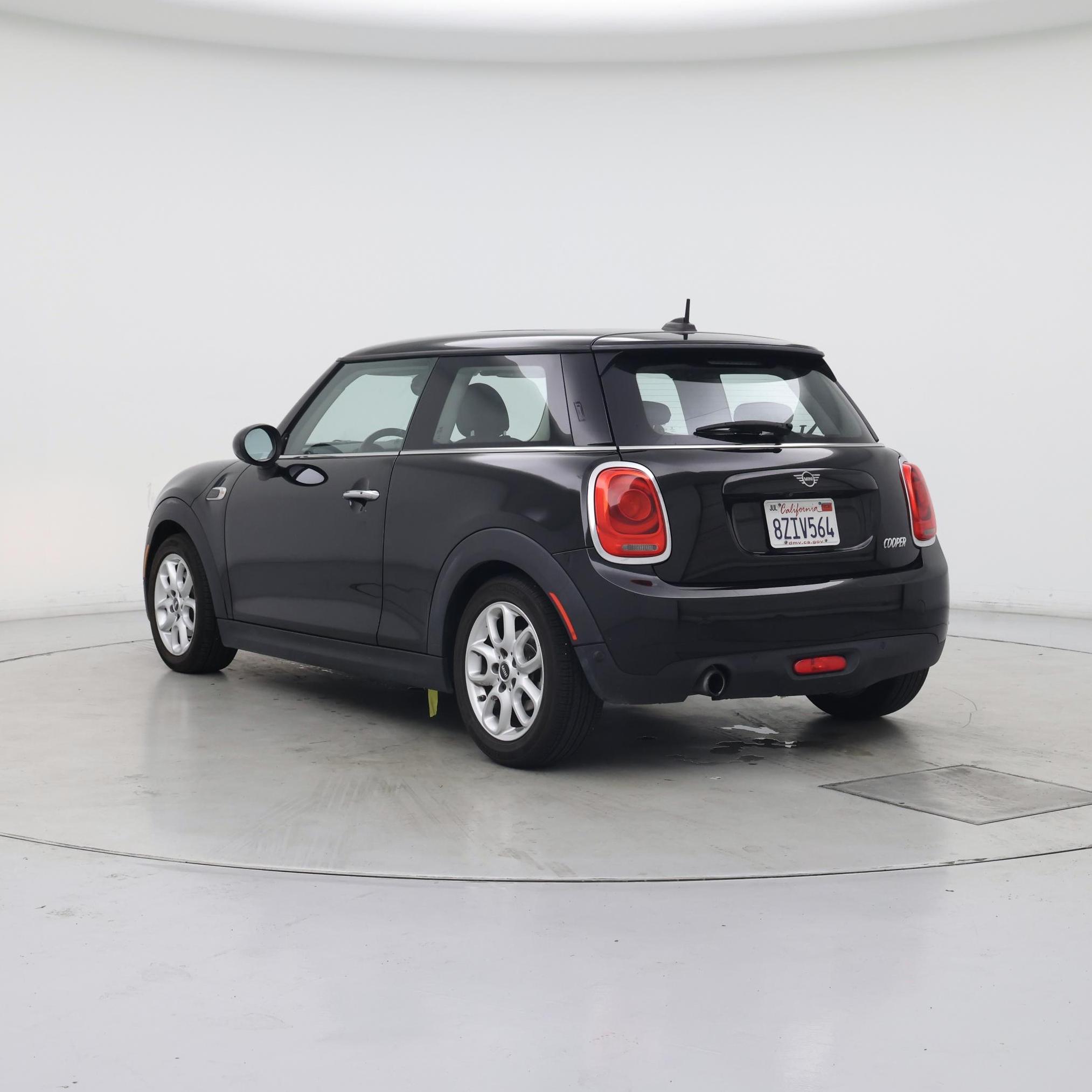 Thumbnail: 2019 MINI Cooper Hardtop - 2