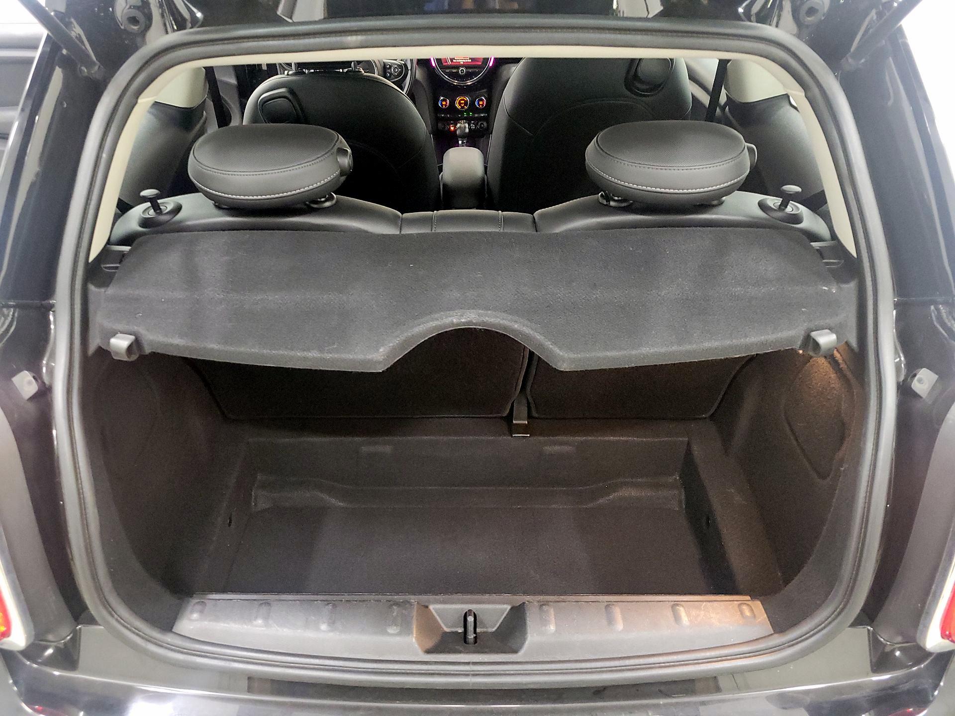 Thumbnail: 2019 MINI Cooper Hardtop - 19