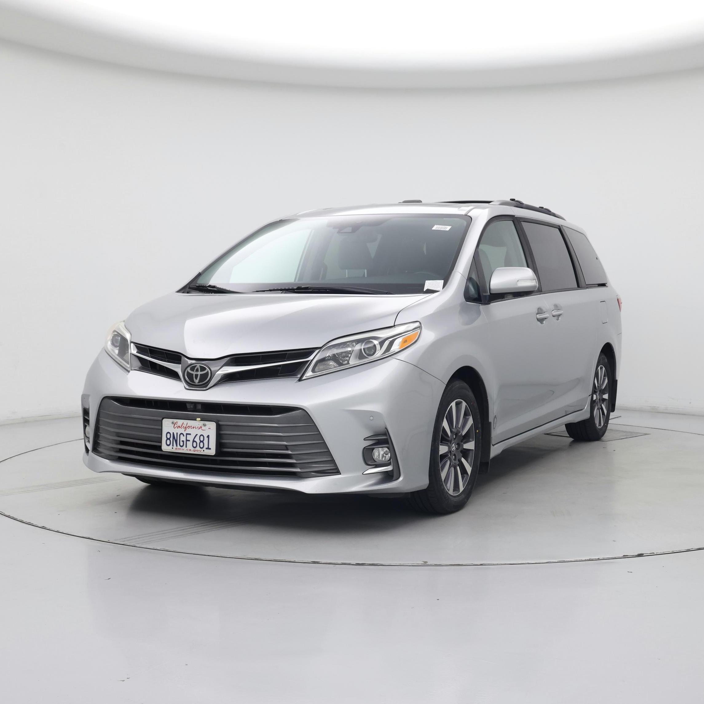 Thumbnail: 2020 Toyota Sienna - 4