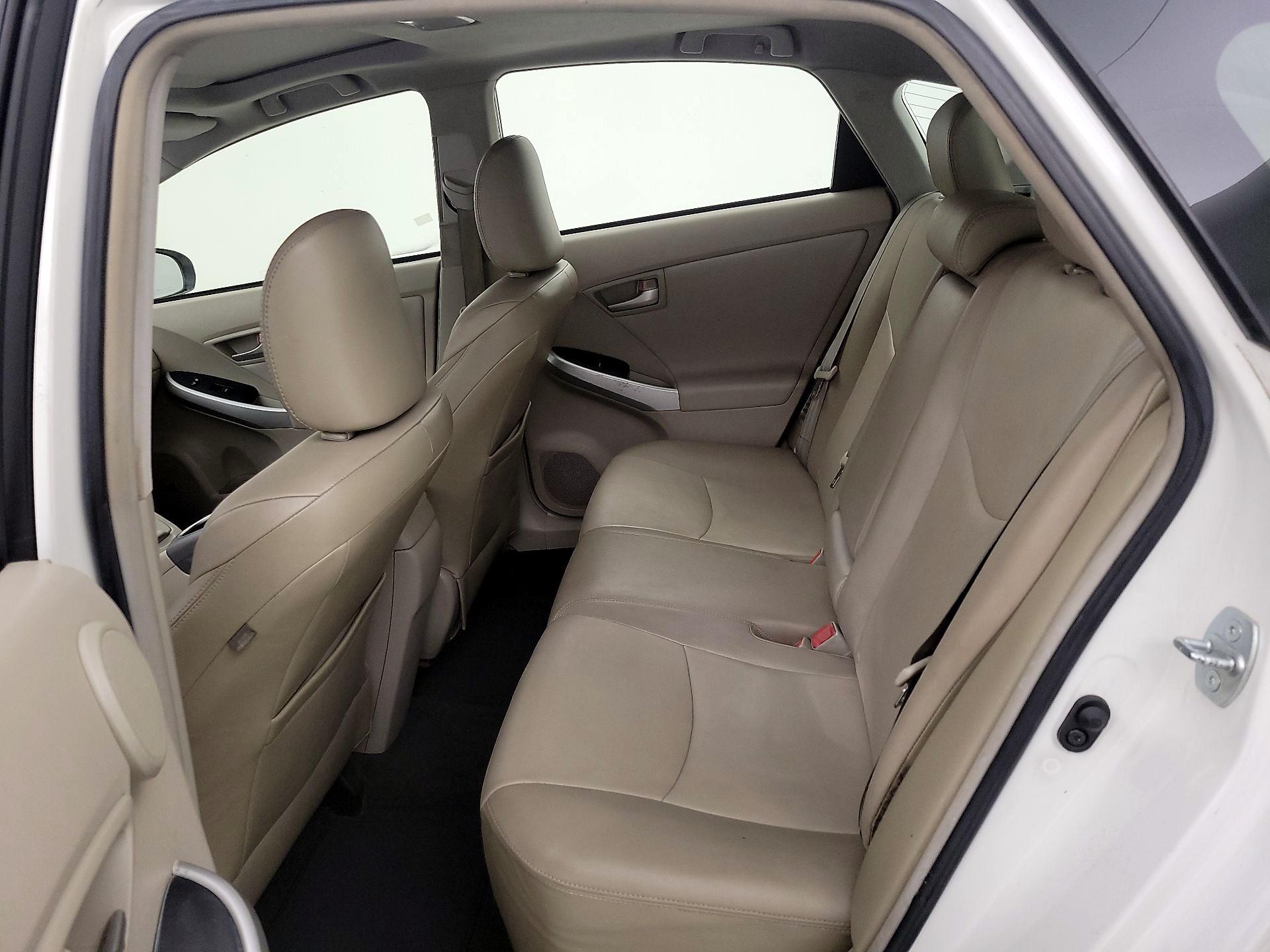 Thumbnail: 2014 Toyota Prius - 19