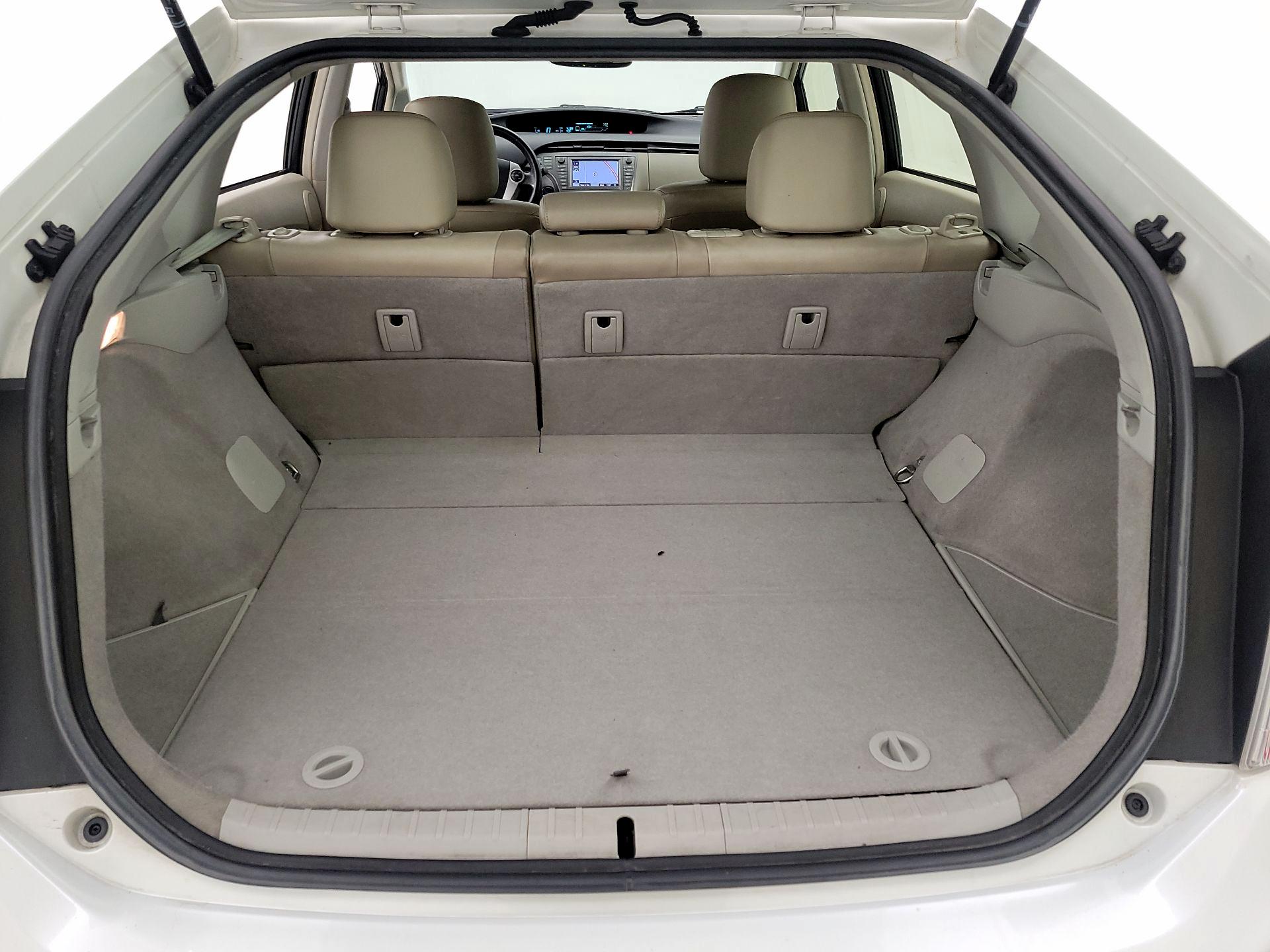 Thumbnail: 2014 Toyota Prius - 20
